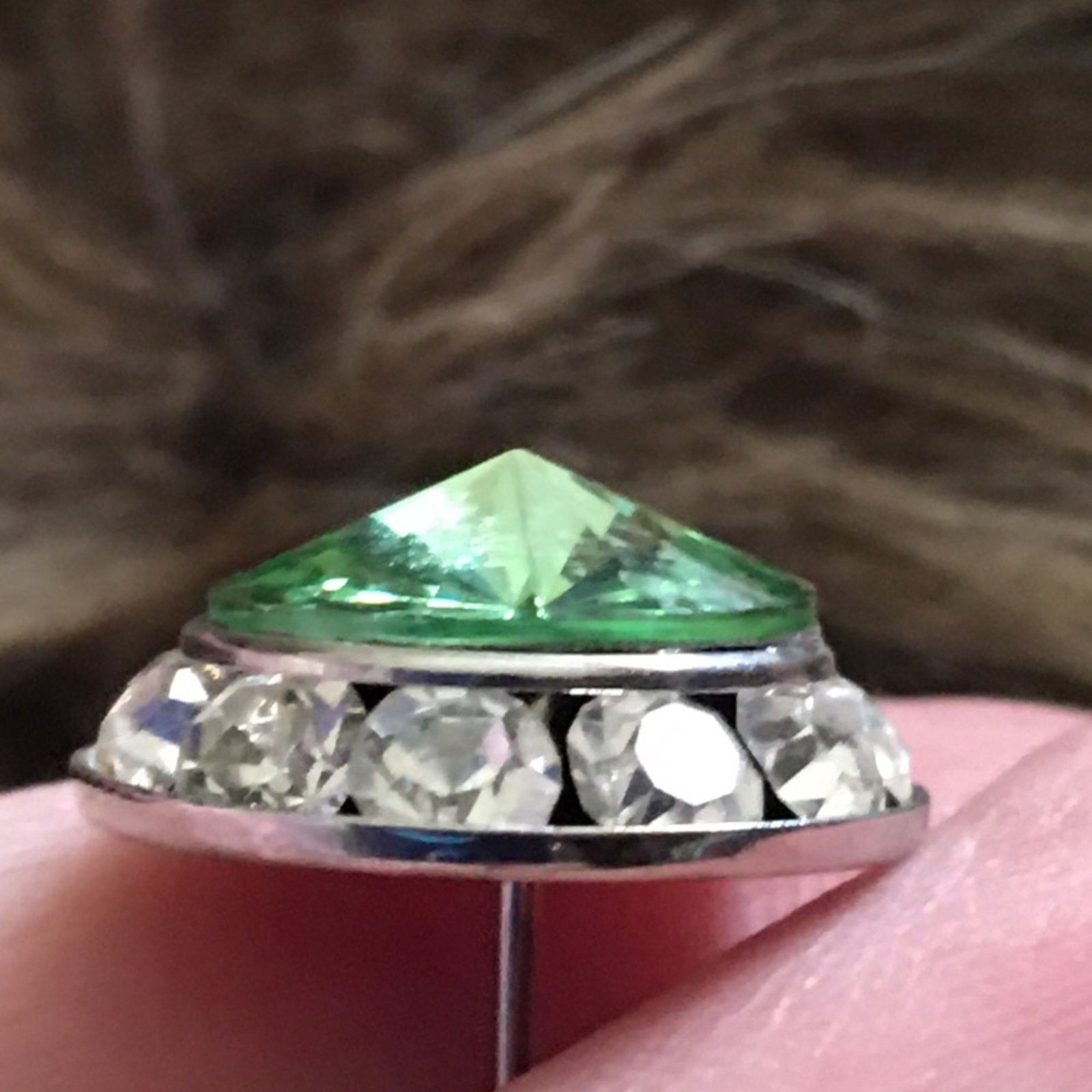 Vintage Vintage peridot tone rivoli cut pierced earrings Size ONE SIZE - 4 Thumbnail