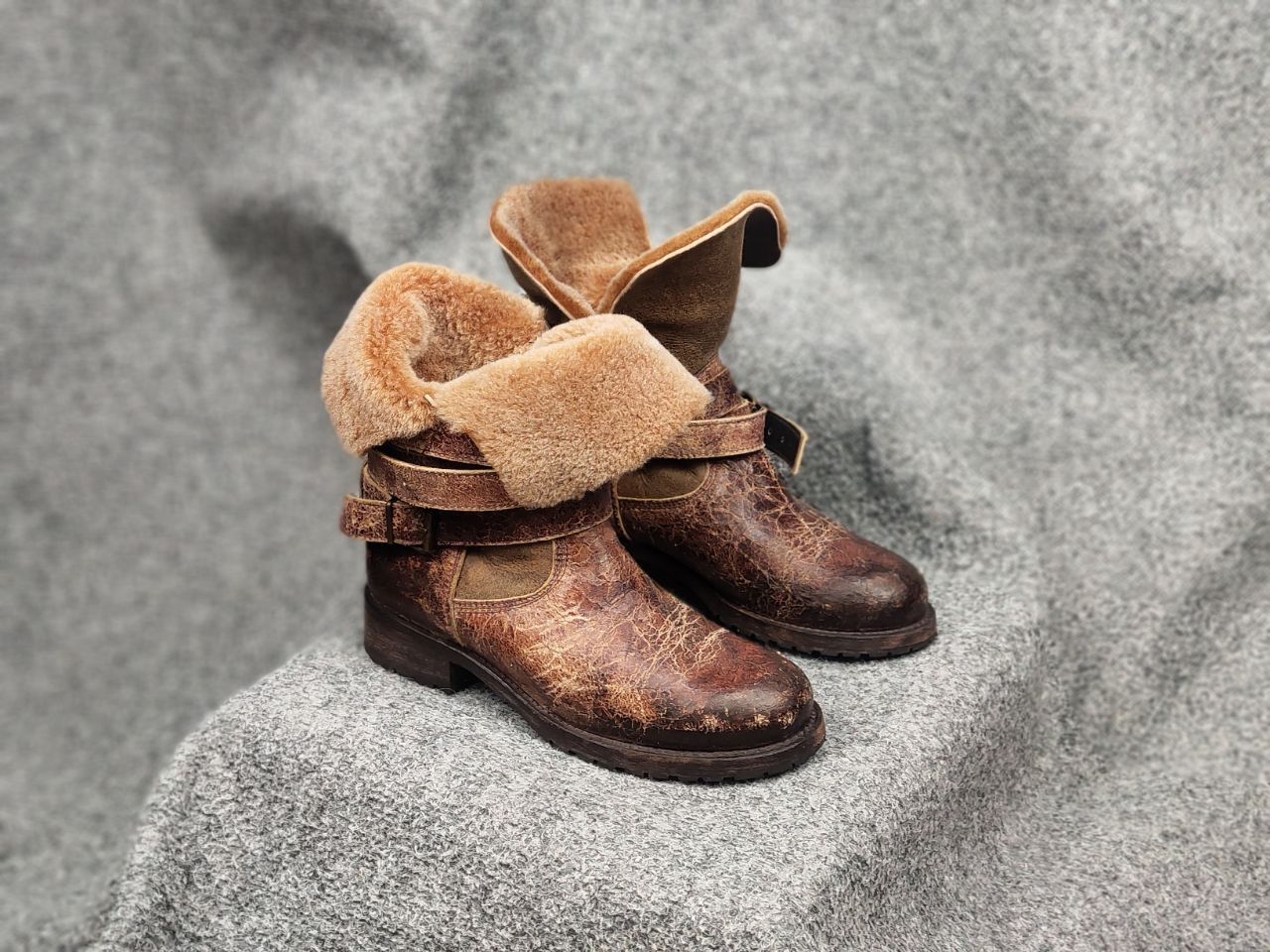 Sendra Sendra handmade design Ankle Brown Leather Womens fur boots Size US 7 / IT 37 - 1 Thumbnail