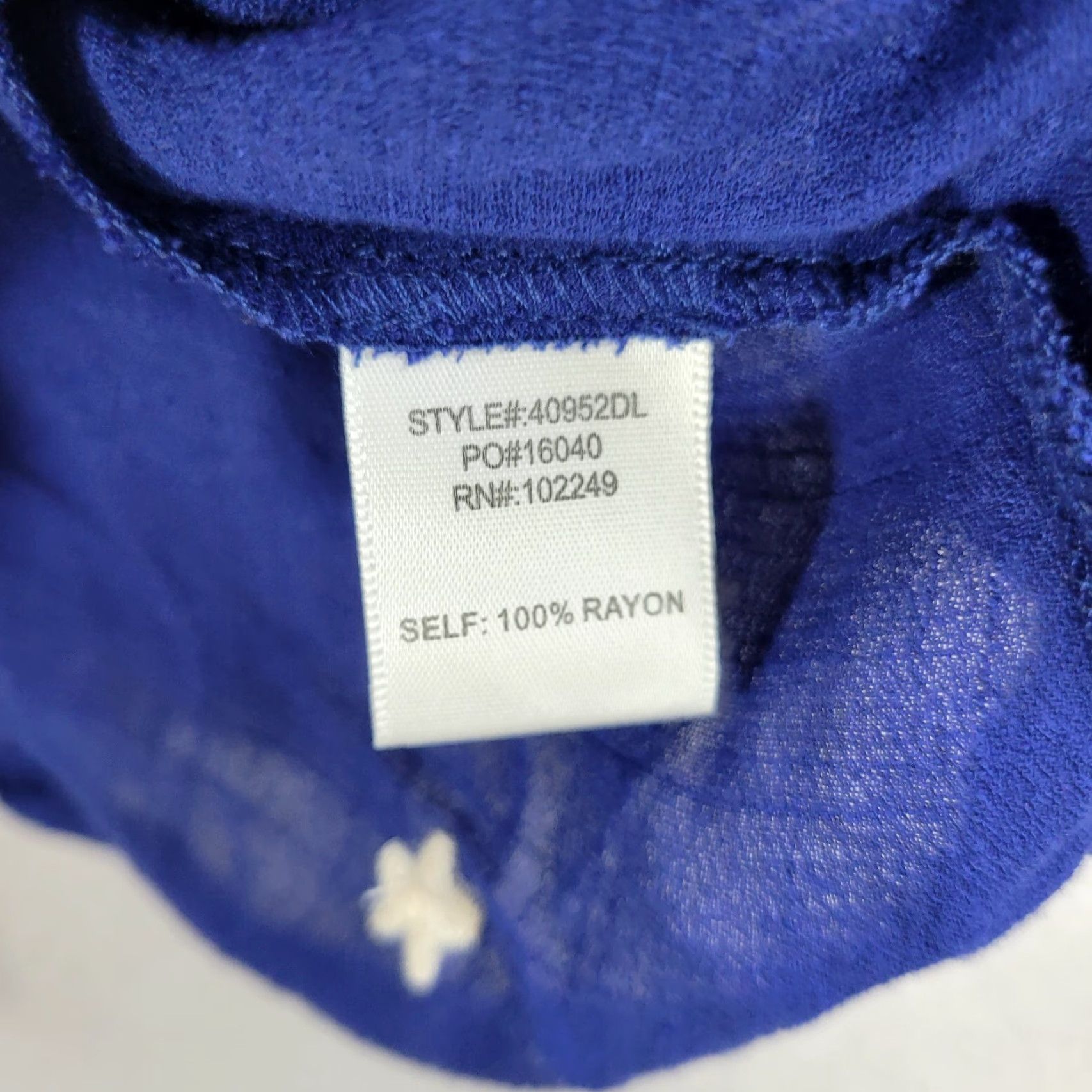Vintage Skies are blue Blouse Blue Floral Embroidery 3/4 Sleeve V-Neck Drawstring Waist L Womens Shirt Size L / US 10 / IT 46 - 7 Thumbnail