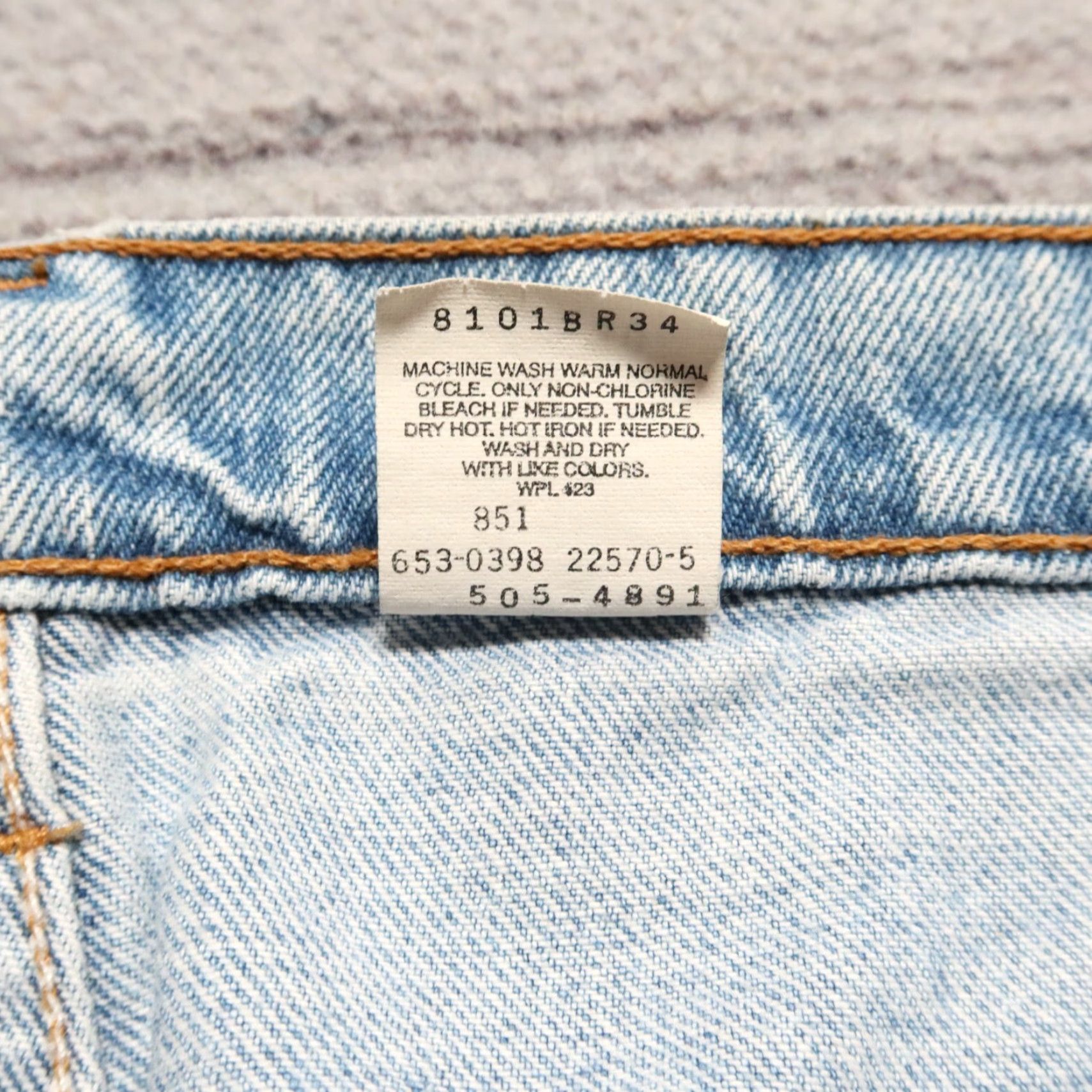 Levi's VINTAGE Levi's 505 Jeans Men Denim Light Wash Size 36 29 inches Made in USA Size US 36 / EU 52 - 7 Thumbnail