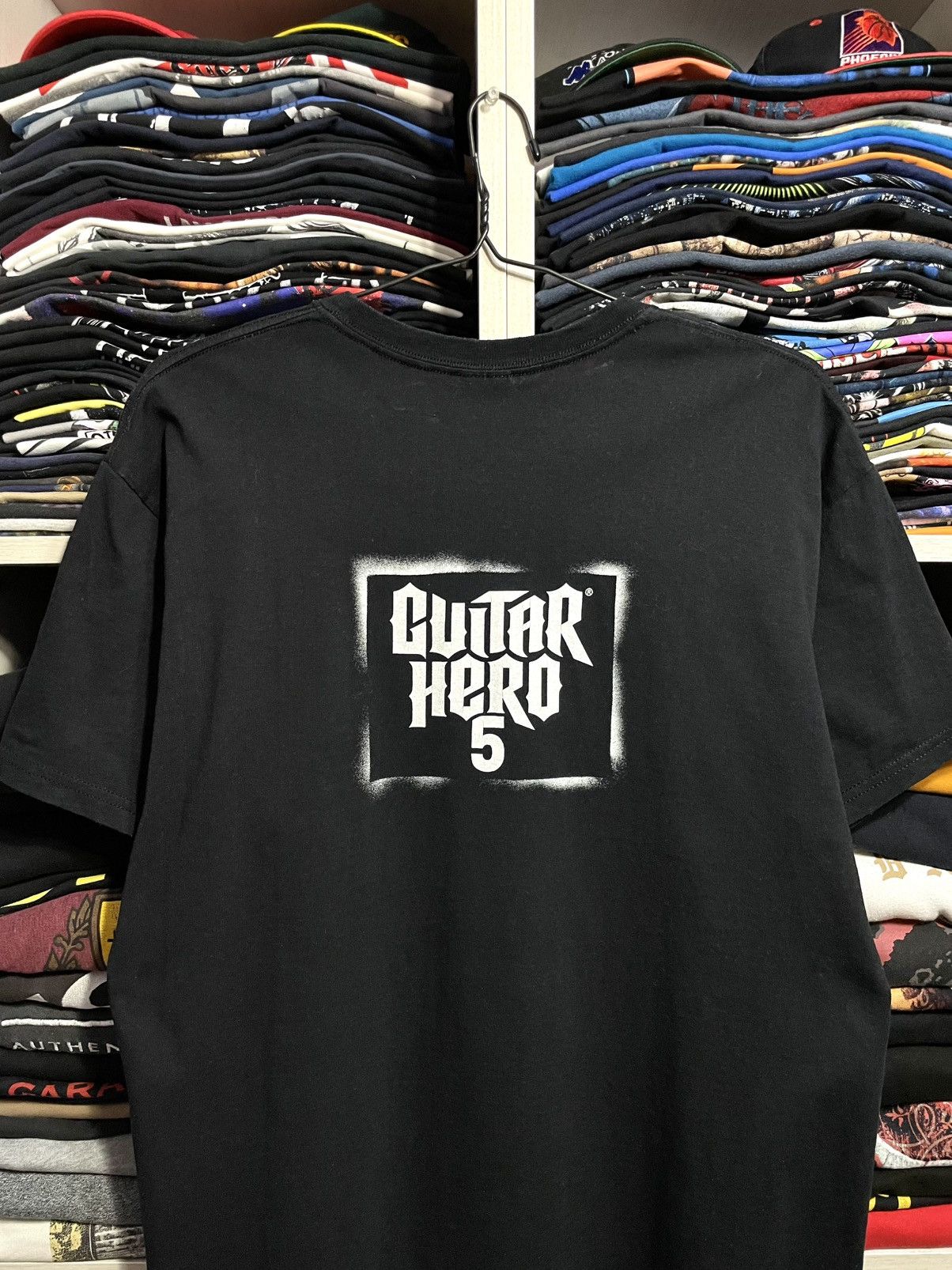 Vintage Vintage 00s Guitar Hero 5 Video Game Promo T-Shirt Size L Size US L / EU 52-54 / 3 - 9 Thumbnail