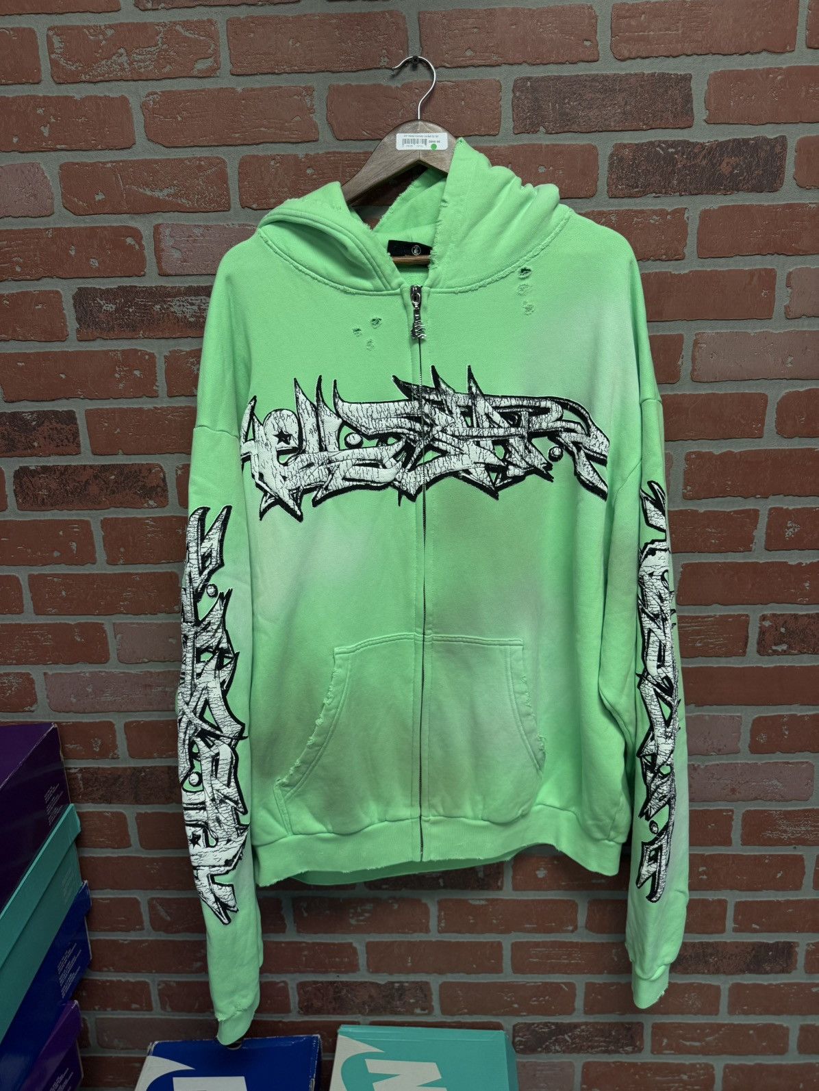 HELLSTAR Hellstar Light Green Zip Up Hoodie Capsule 11 Size HELLSTAR Hellstar Light Green Zip Up Hoodie Capsule 11 Size