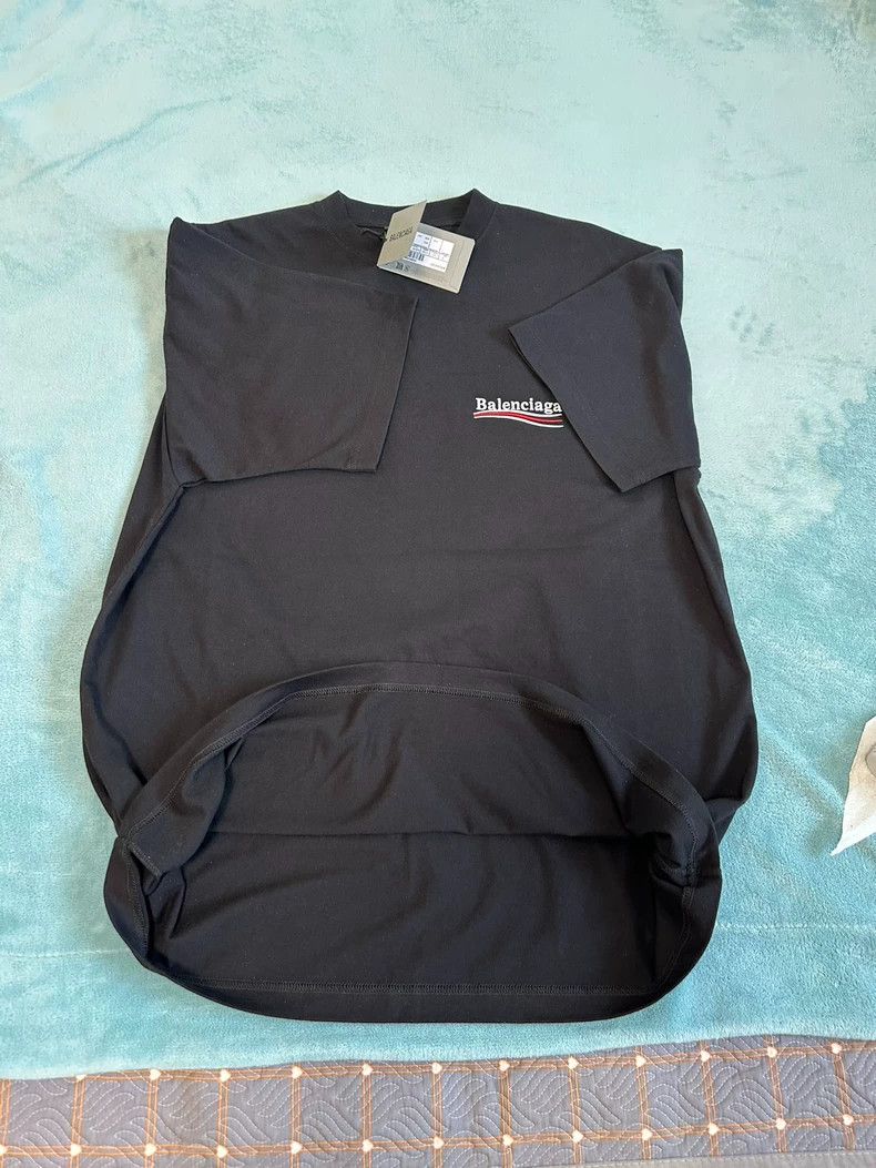 Balenciaga Balenciaga Coke Embroidered Loose Short Sleeve T-shirt Size US S / EU 44-46 / 1 - 4 Thumbnail