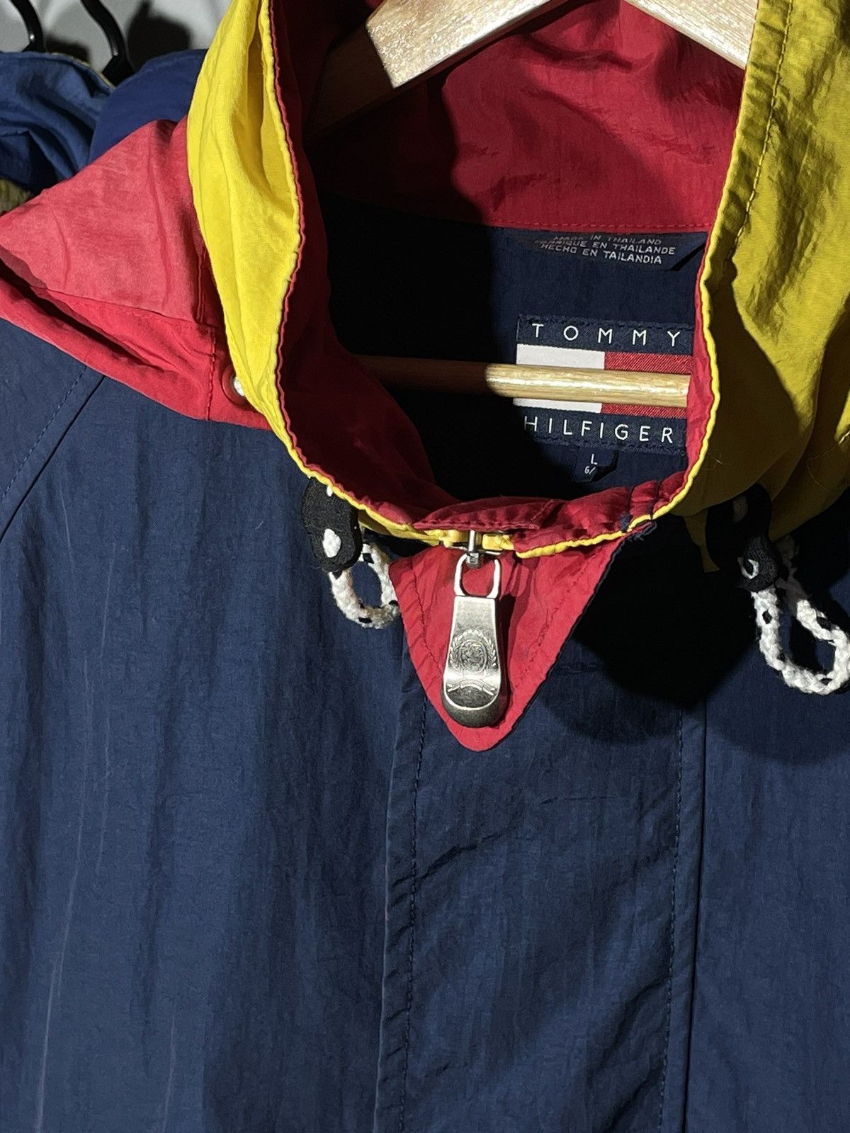 Tommy Hilfiger × Vintage Jacket Tommy Hilfiger Spell Out 90’s Vintage Size US L / EU 52-54 / 3 - 7 Thumbnail