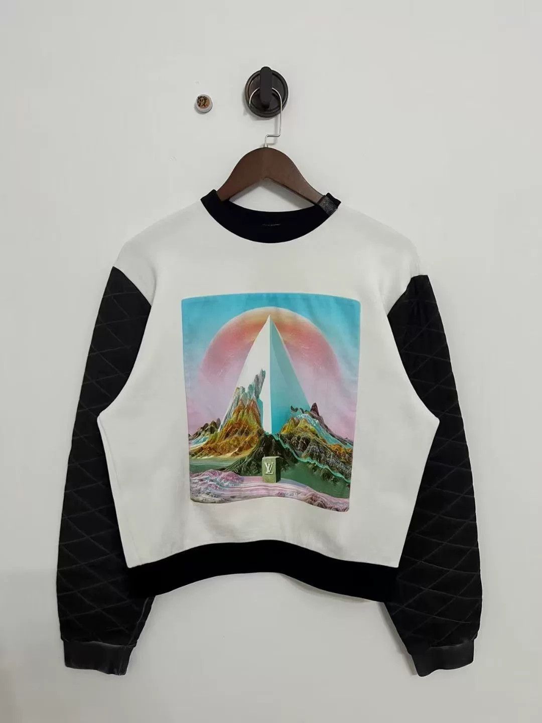 Louis Vuitton Louis Vuitton Black White Landscape Sweatshirt Size S / US 4 / IT 40 - 1 Thumbnail