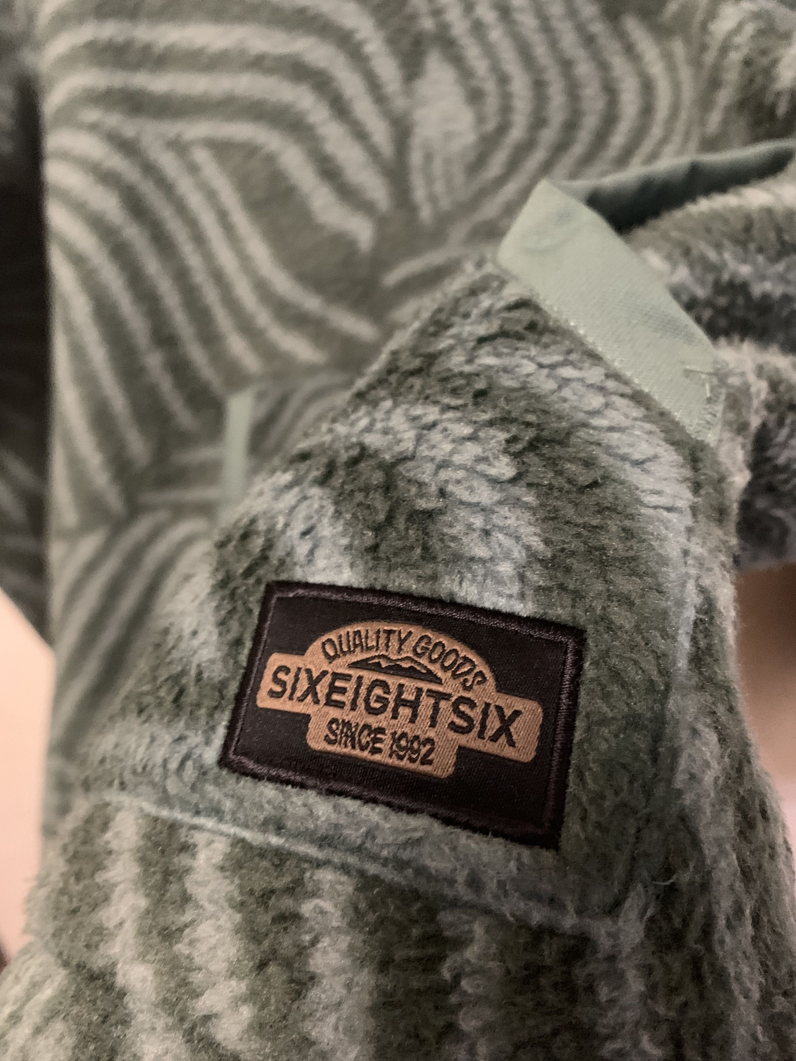 686 686 Sherpa Hoodie ⊛ GREEN ⊛ Basically New Size US S / EU 44-46 / 1 - 3 Thumbnail