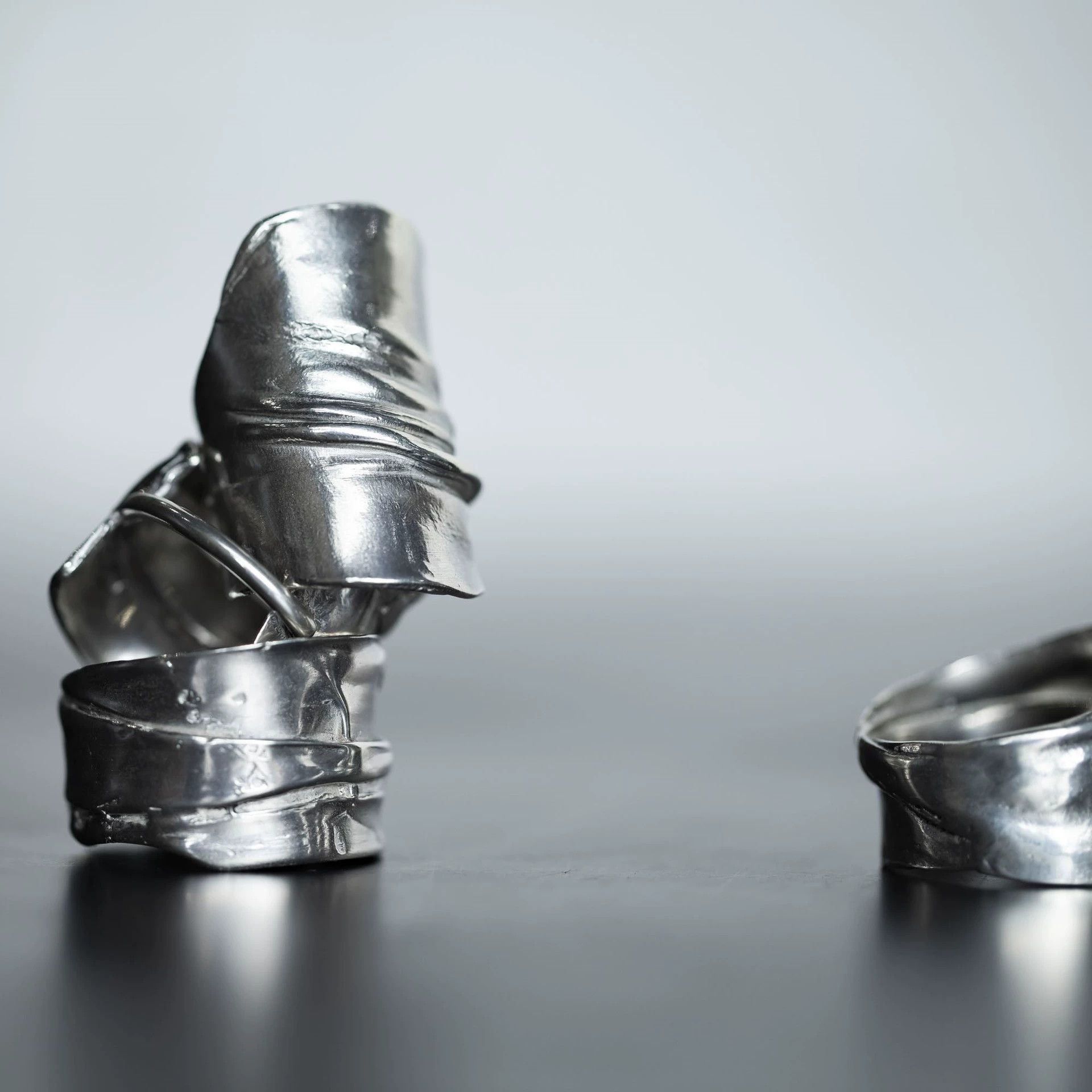 Uma Wang Detaj x Uma Wang Mirror-Finish Folded Silver Ring Size ONE SIZE - 3 Thumbnail