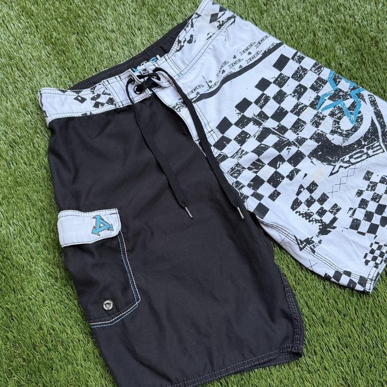 Other Xcel black & white checkered board shorts Size 30 vintage Size US 30 / EU 46 - 3 Thumbnail