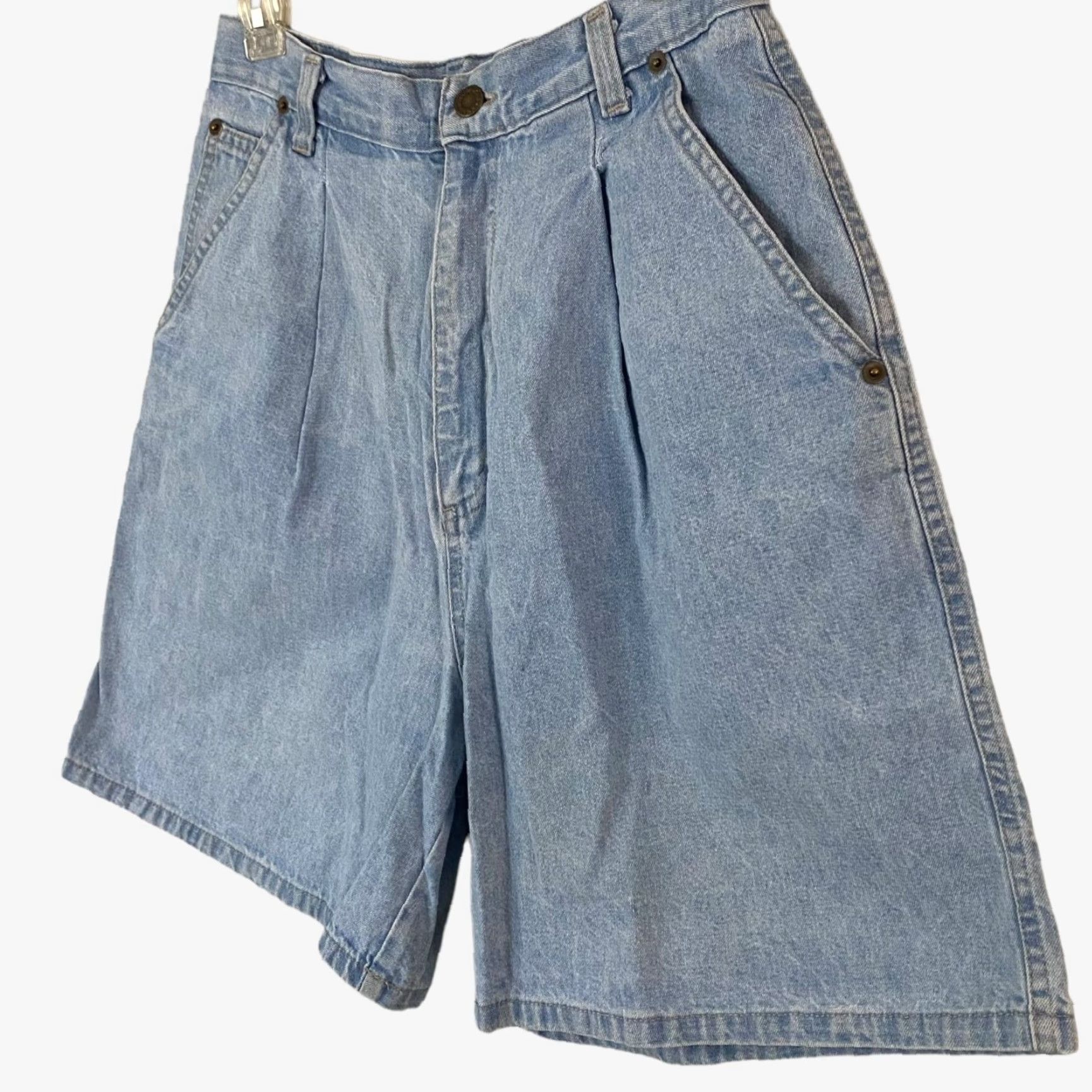 Vintage VINTAGE Casual Corner Denim Shorts Women High Waist 10 Blue 90s Mom Butt Pleated Front 100% Cotton USA Women Size 32" / US 10 / IT 46 - 3 Thumbnail