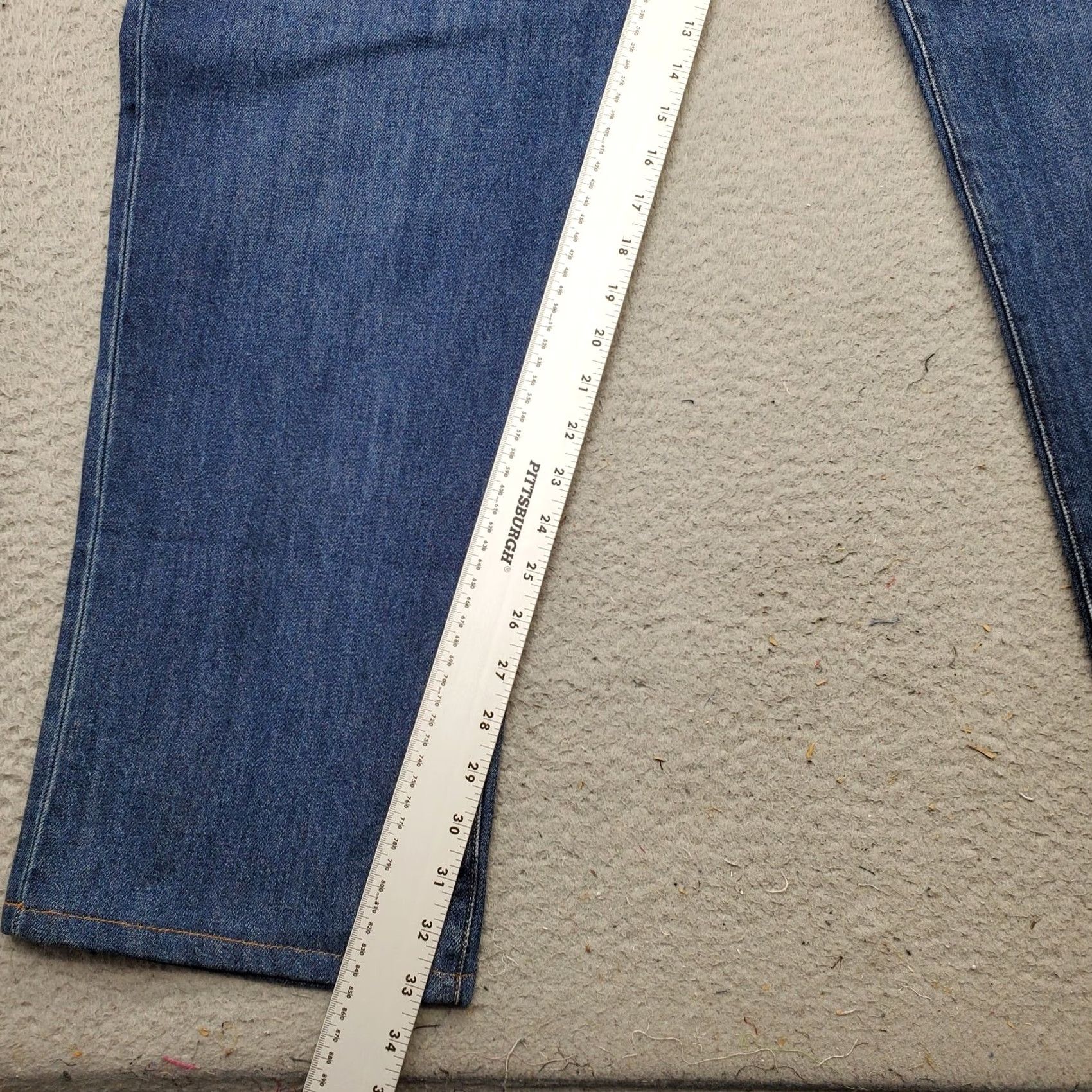 Lands' End Lands' End Jeans Mens 46 Blue Denim Straight Leg Regular High Waist 100% Cotton Pockets Belt 33.25 Inseam 43.75 Outseam Vintage No Size US 30 / EU 46 - 4 Thumbnail
