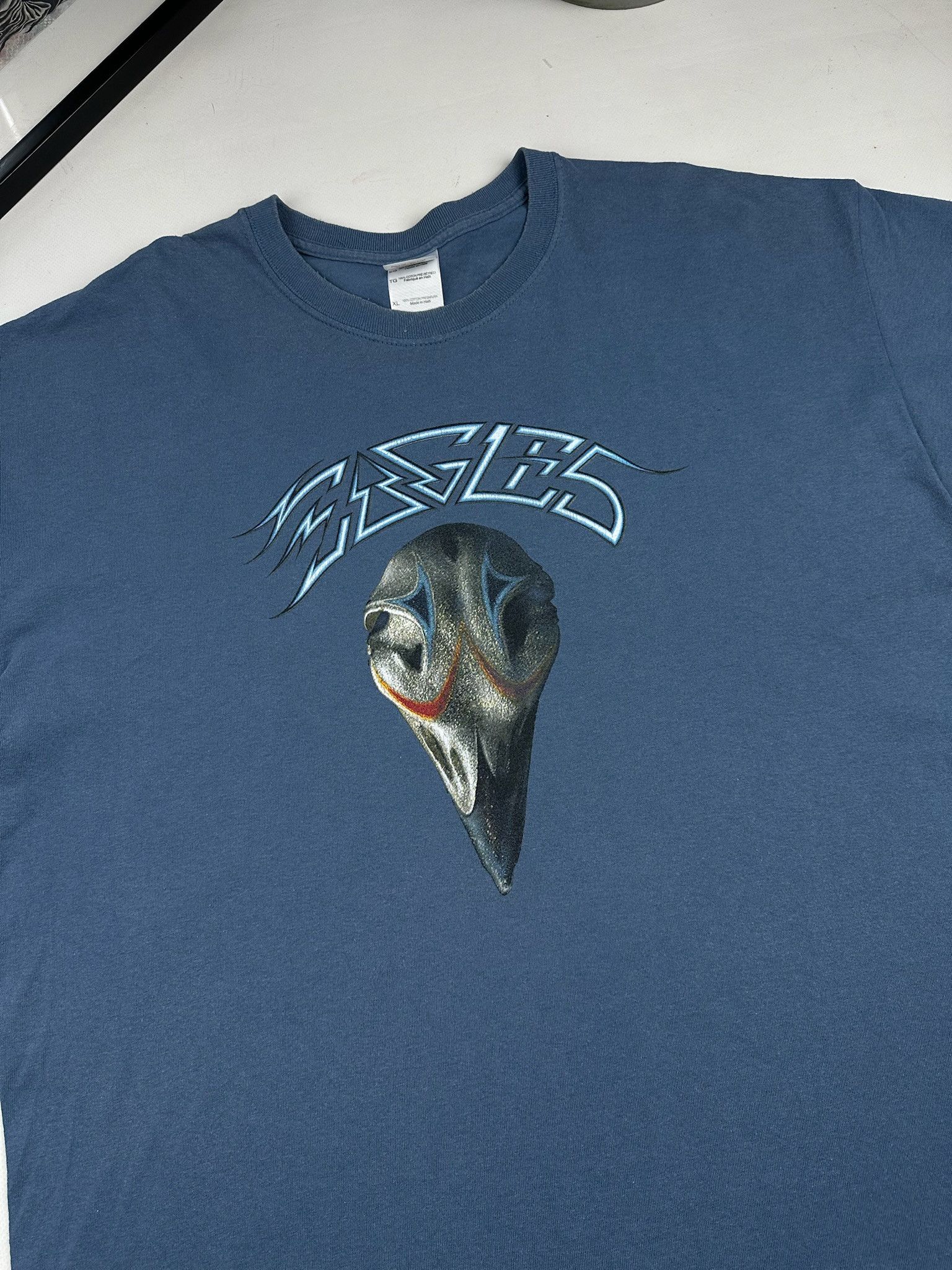 Band Tees VINTAGE EAGLES BAND HOTEL CALIFORNIA TEE Size US XL / EU 56 / 4 - 2 Thumbnail