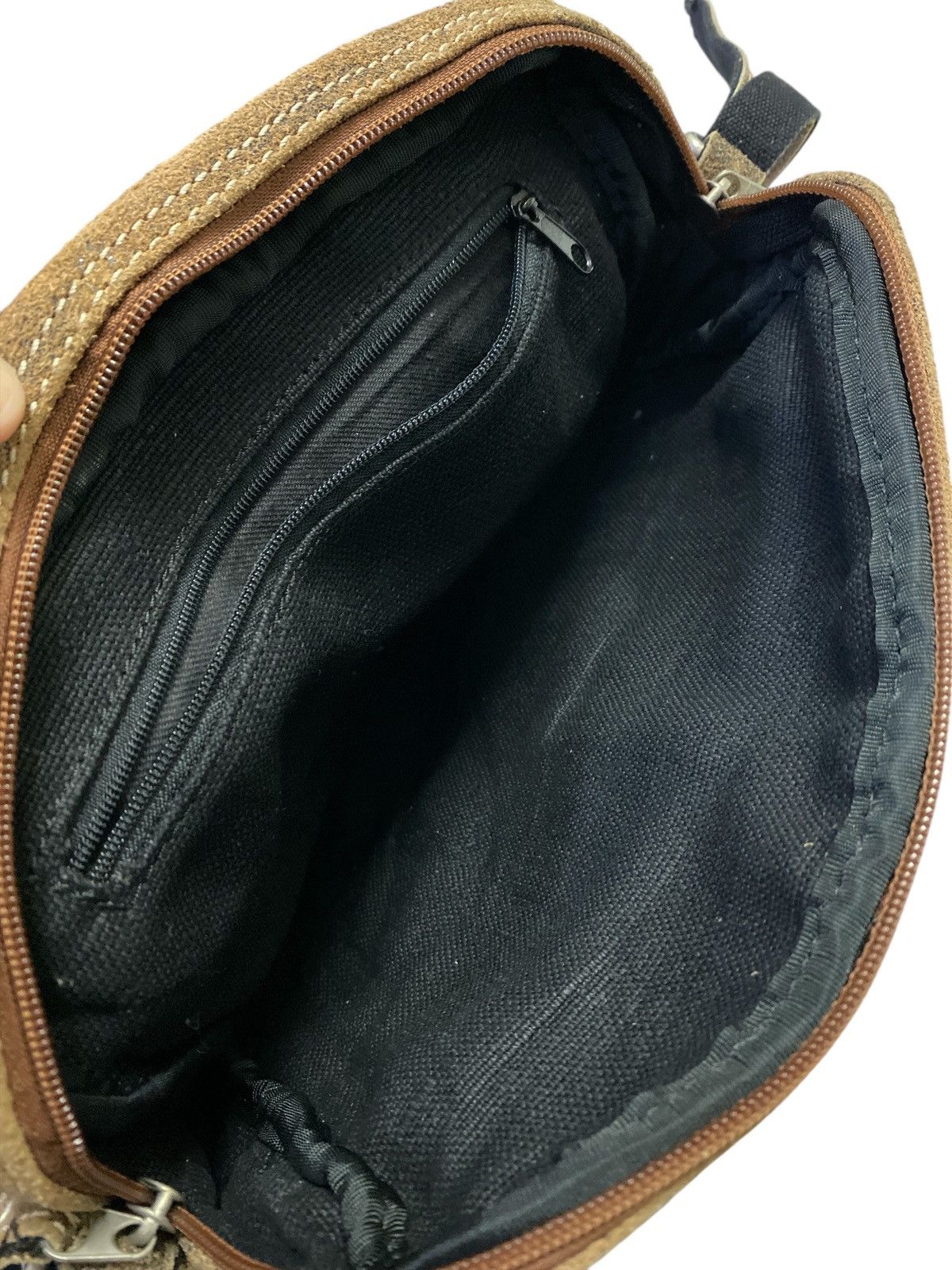 Genuine Leather × If Six Was Nine Rare Vintage Beverly Hills Leather Sling Bag Size ONE SIZE - 11 Thumbnail