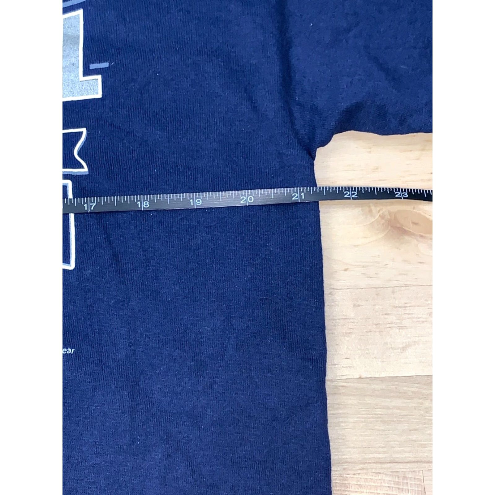 Gildan **2004 Emerald Bowl Gildan Navy Blue Regular Fit Short Sleeve T-Shirt** User: **2004 Emerald Bowl Gildan Navy Blue Regular Fit Short Sleeve T-Shirt** Size US L / EU 52-54 / 3 - 5 Thumbnail