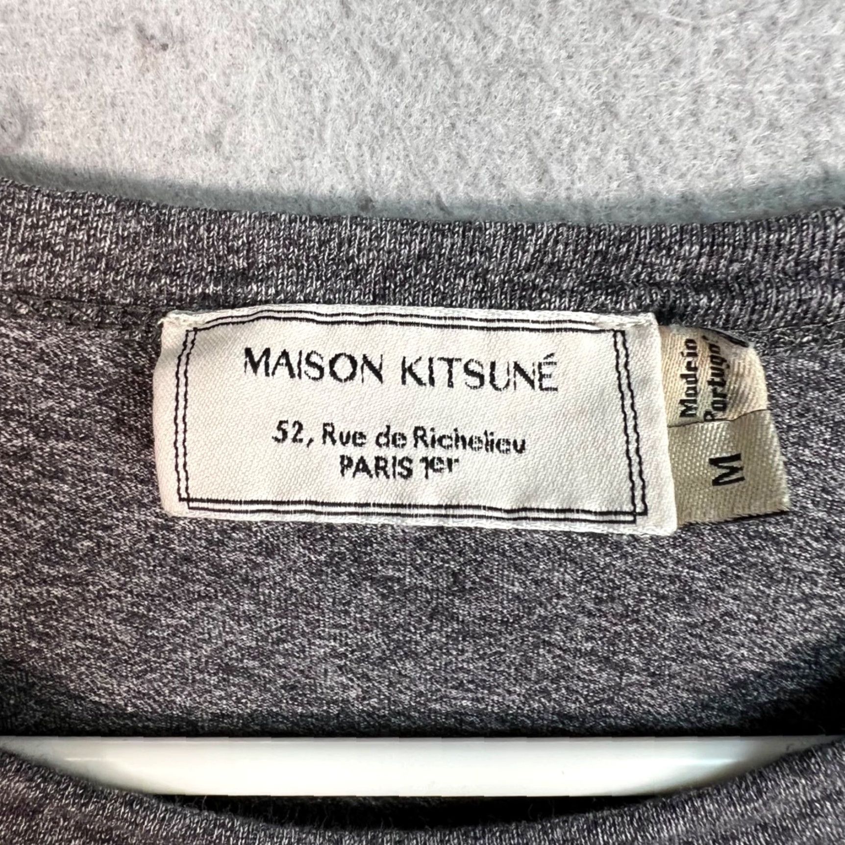 Vintage VINTAGE Maison Kitsuné T-Shirt Mens Crew Neck 100% Cotton Heather Gray Fox Patch Medium Size M Gray Shirt Size US M / EU 48-50 / 2 - 3 Thumbnail