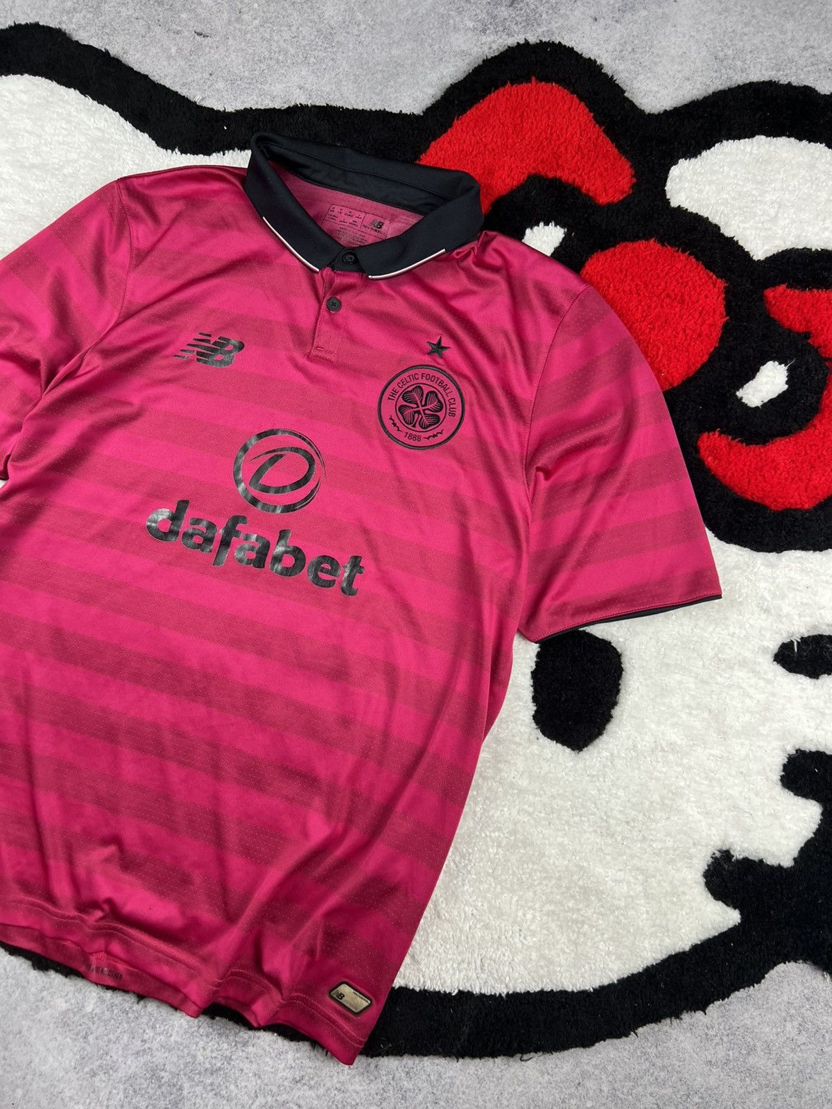 New Balance New Balance Celtic 2016/17 Football Soccer Blockcore Jersey Size US M / EU 48-50 / 2 - 3 Thumbnail
