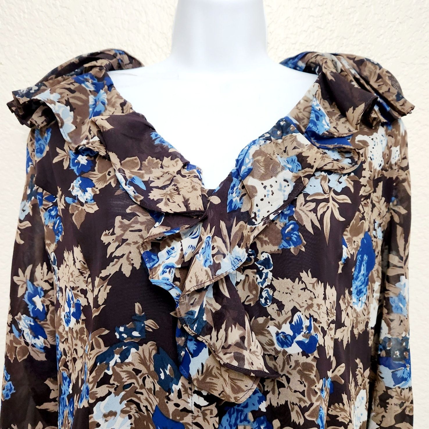 Coldwater Creek Coldwater Creek Brown Blue Floral Ruffled Neck Top Large Size L / US 10 / IT 46 - 2 Thumbnail