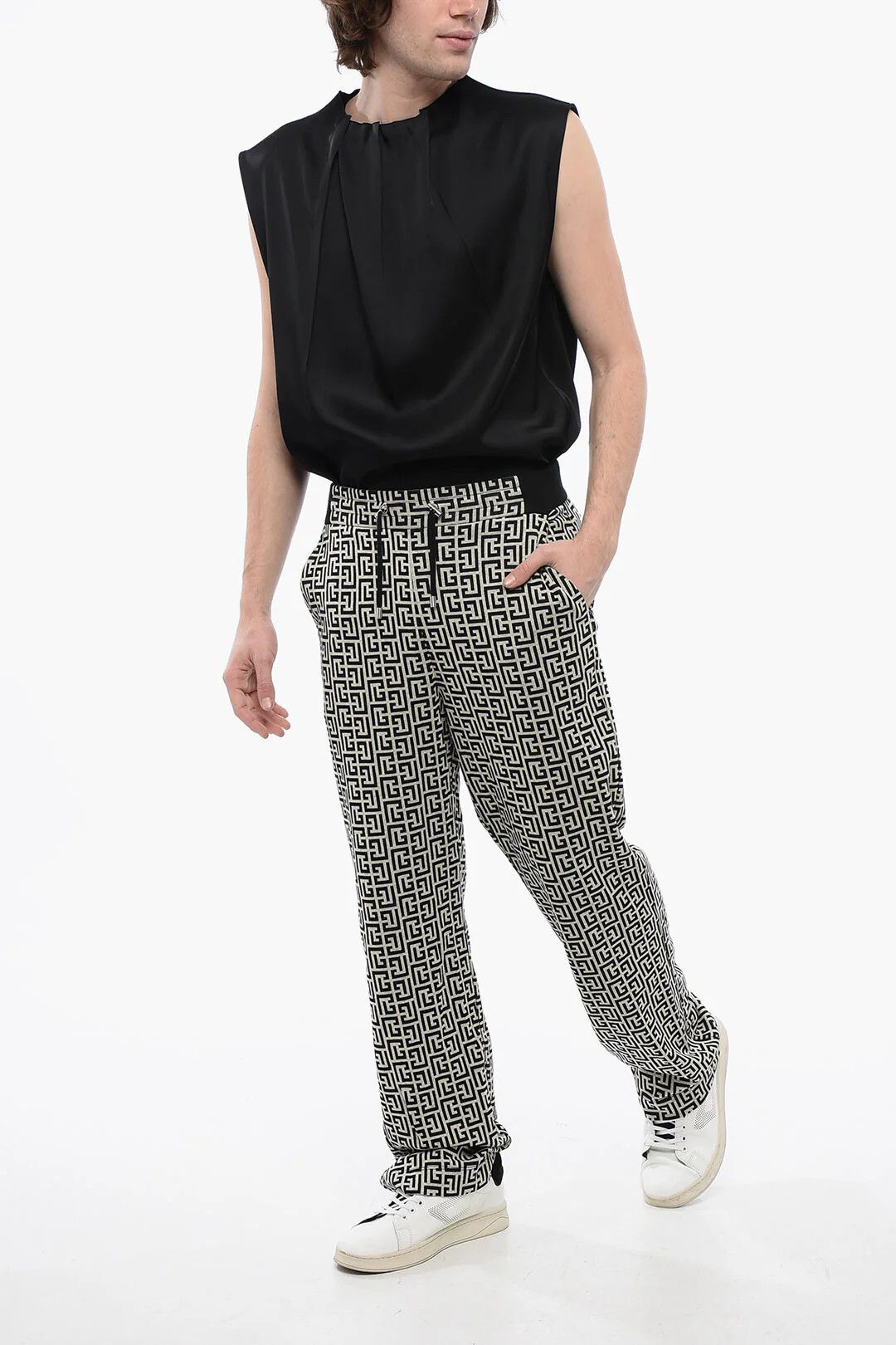 Balmain og1mm0326 Sweatpants & Joggers in Black / White Size US 36 / EU 52 - 4 Thumbnail