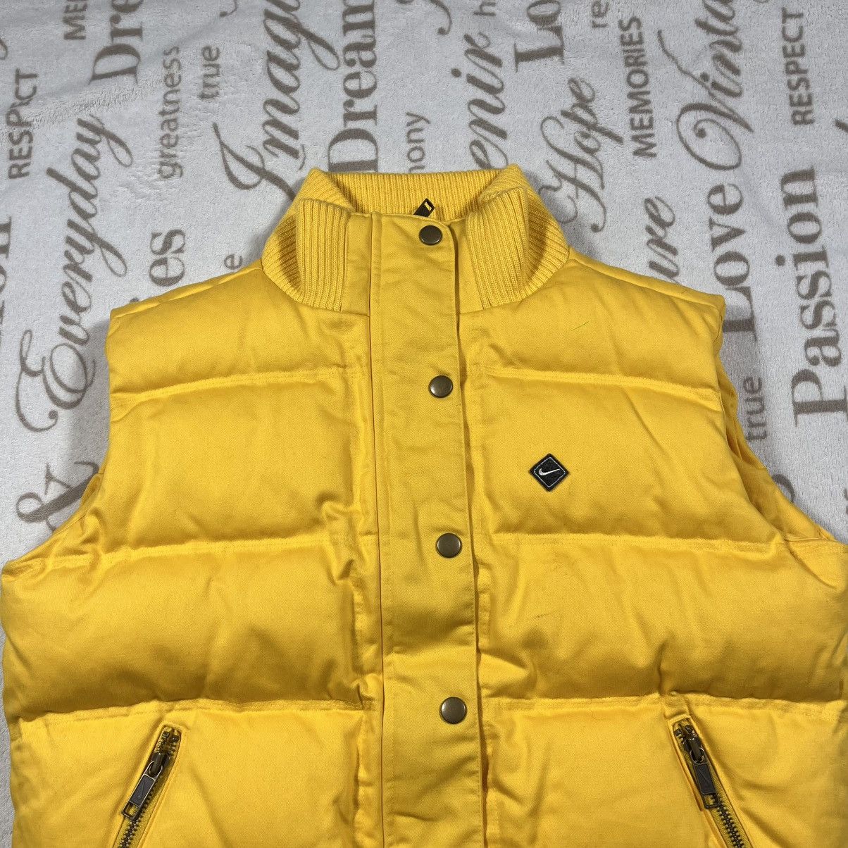 Nike NIKE 00s VINTAGE MINI SWOOSH DOWN PUFFER VEST JACKET TN HYPE Size US S / EU 44-46 / 1 - 5 Thumbnail