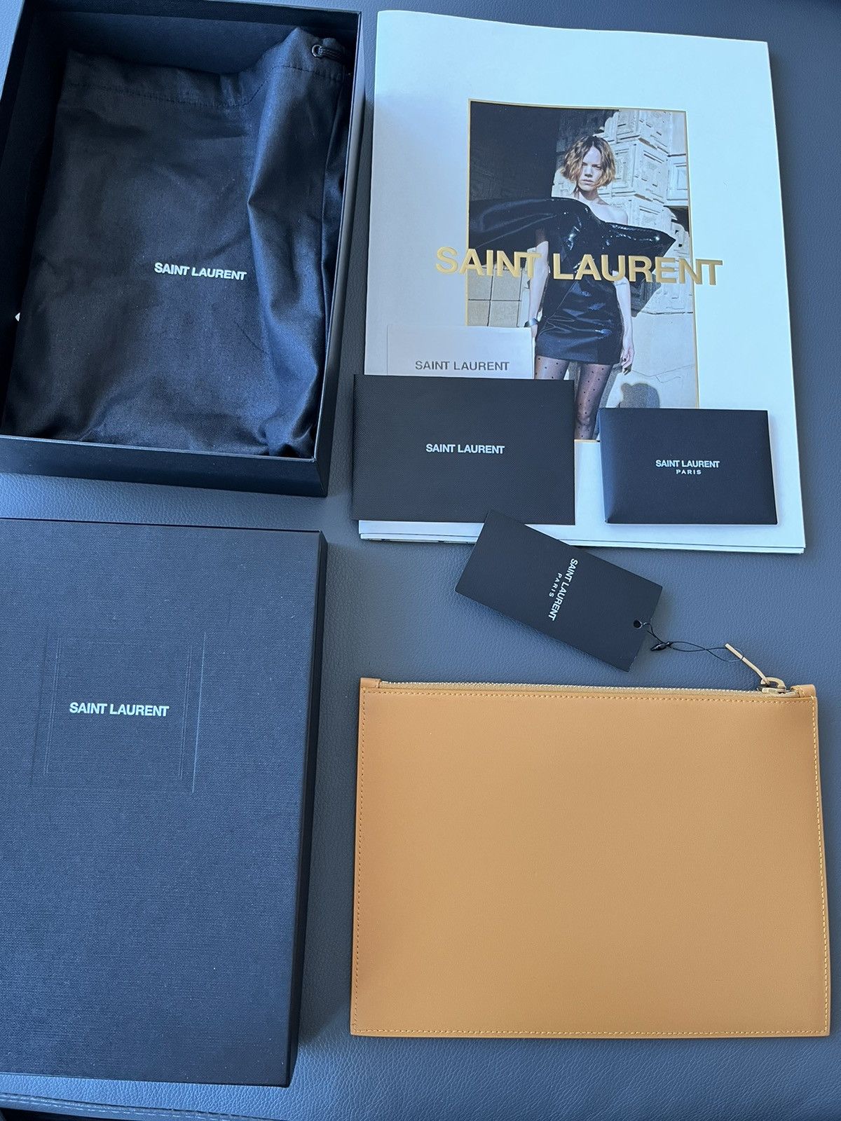 Hedi Slimane × Saint Laurent Paris × Yves Saint Laurent Limited Edition Brand New Saint Laurent Leather Pouch Bag Size ONE SIZE - 13 Thumbnail
