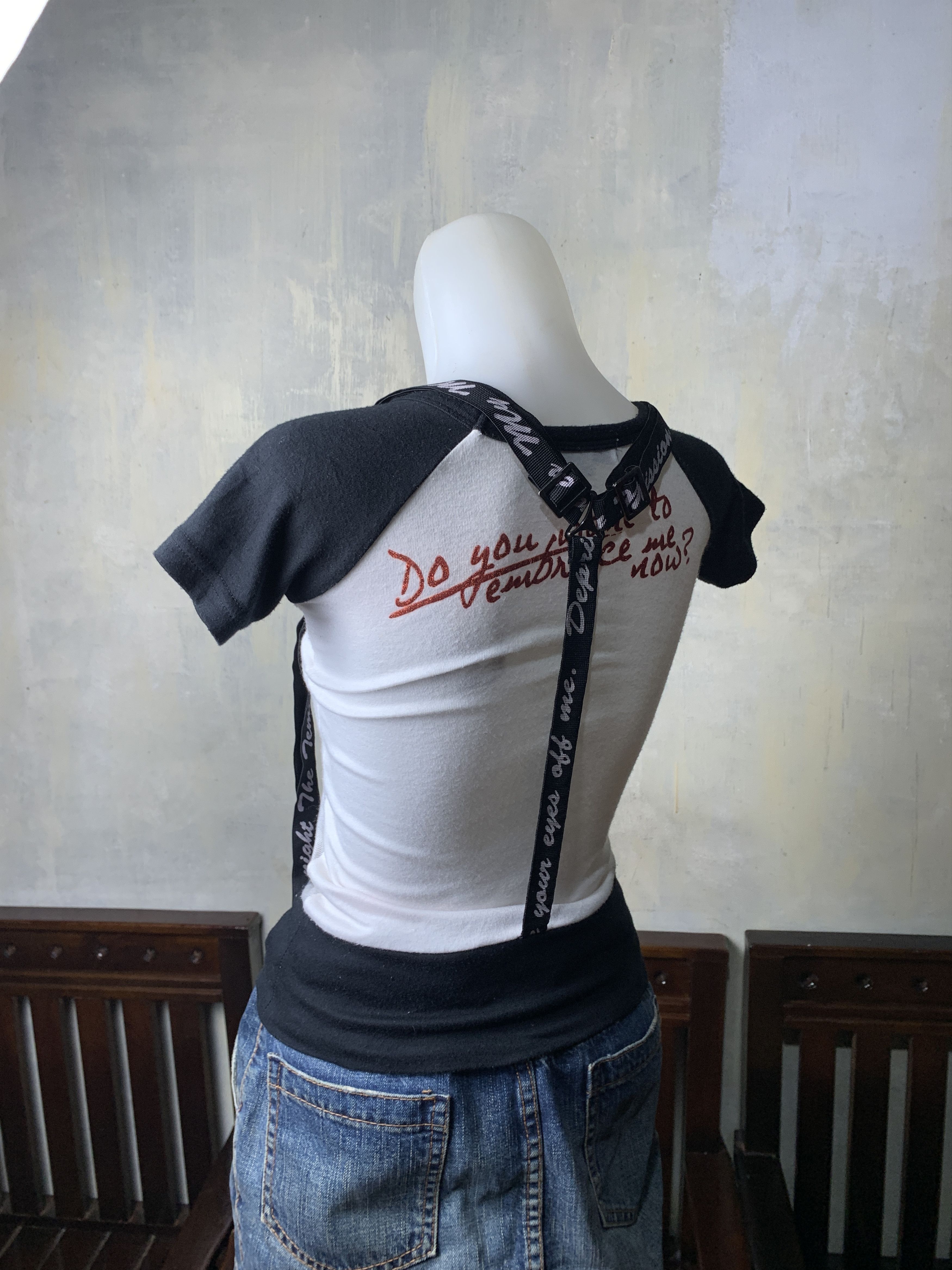 Japanese Brand y2k Lilty Girl Graphic Suspender Raglan Tee (XS) Size XS / US 0-2 / IT 36-38 - 3 Thumbnail