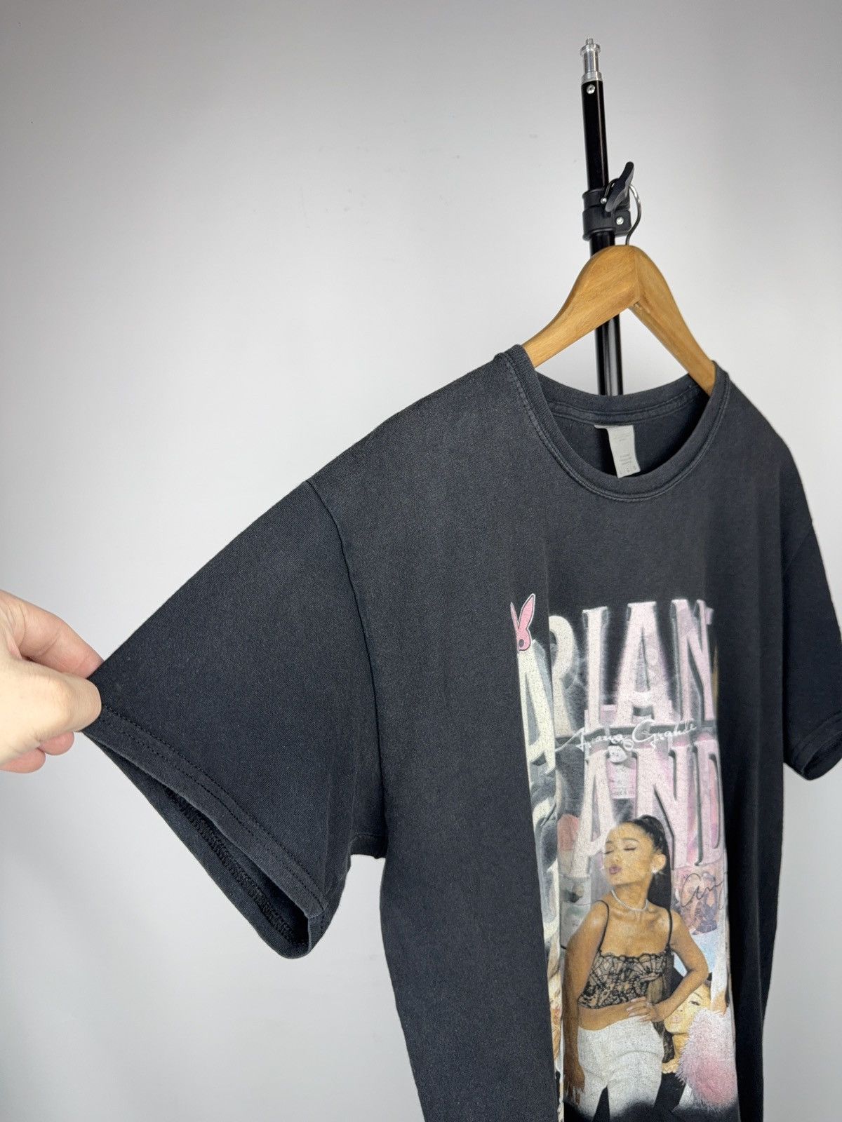 Band Tees Ariana Grande 2016 Dangerous Woman Tour T-Shirt Black Size US L / EU 52-54 / 3 - 4 Thumbnail