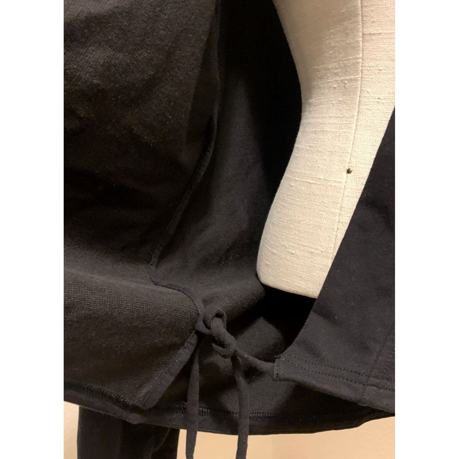 Athleta Athleta Shirt Ladies L Black Wrap L/S Top with ties stretch 1798 Size L / US 10 / IT 46 - 3 Thumbnail