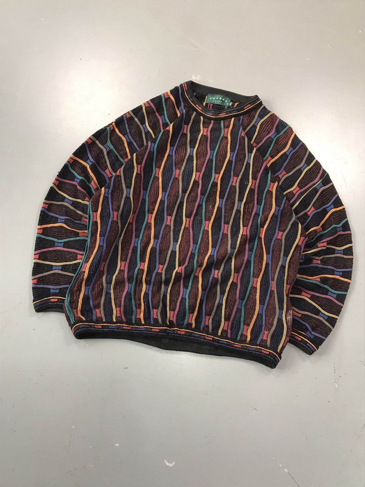 Rare vintage Tunda Canada 2024 Coogi Sweater Vest