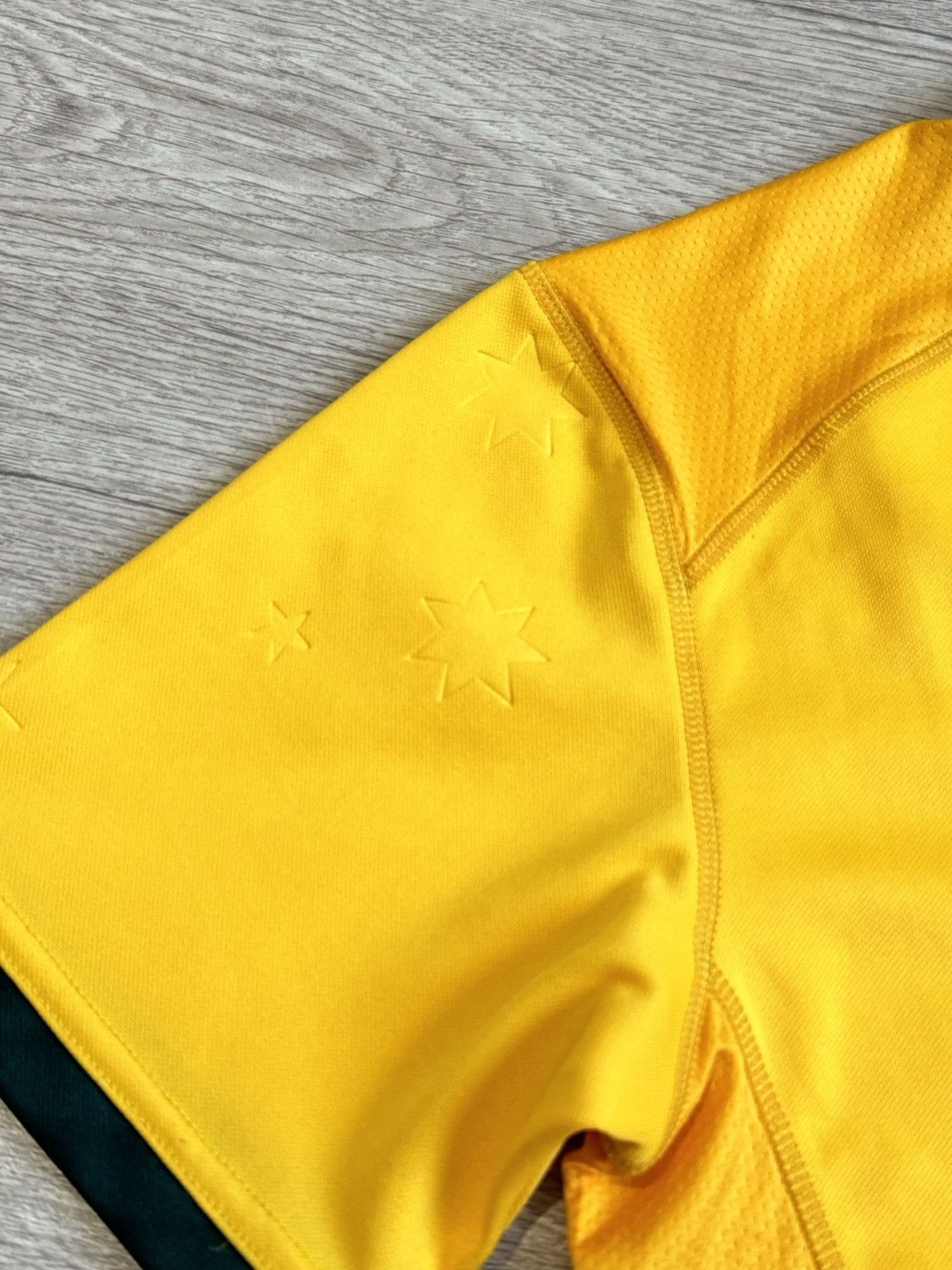 Canterbury of New Zealand 🔷Vintage Rugby ASICS Australia Jersey🔷 Size US M / EU 48-50 / 2 - 3 Thumbnail