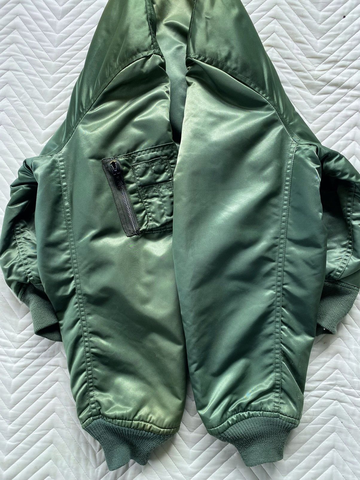 Vintage 🇺🇸 Vintage Corinth Mfg Co. MA-1 Flight Jacket - Made in USA Size US L / EU 52-54 / 3 - 6 Thumbnail