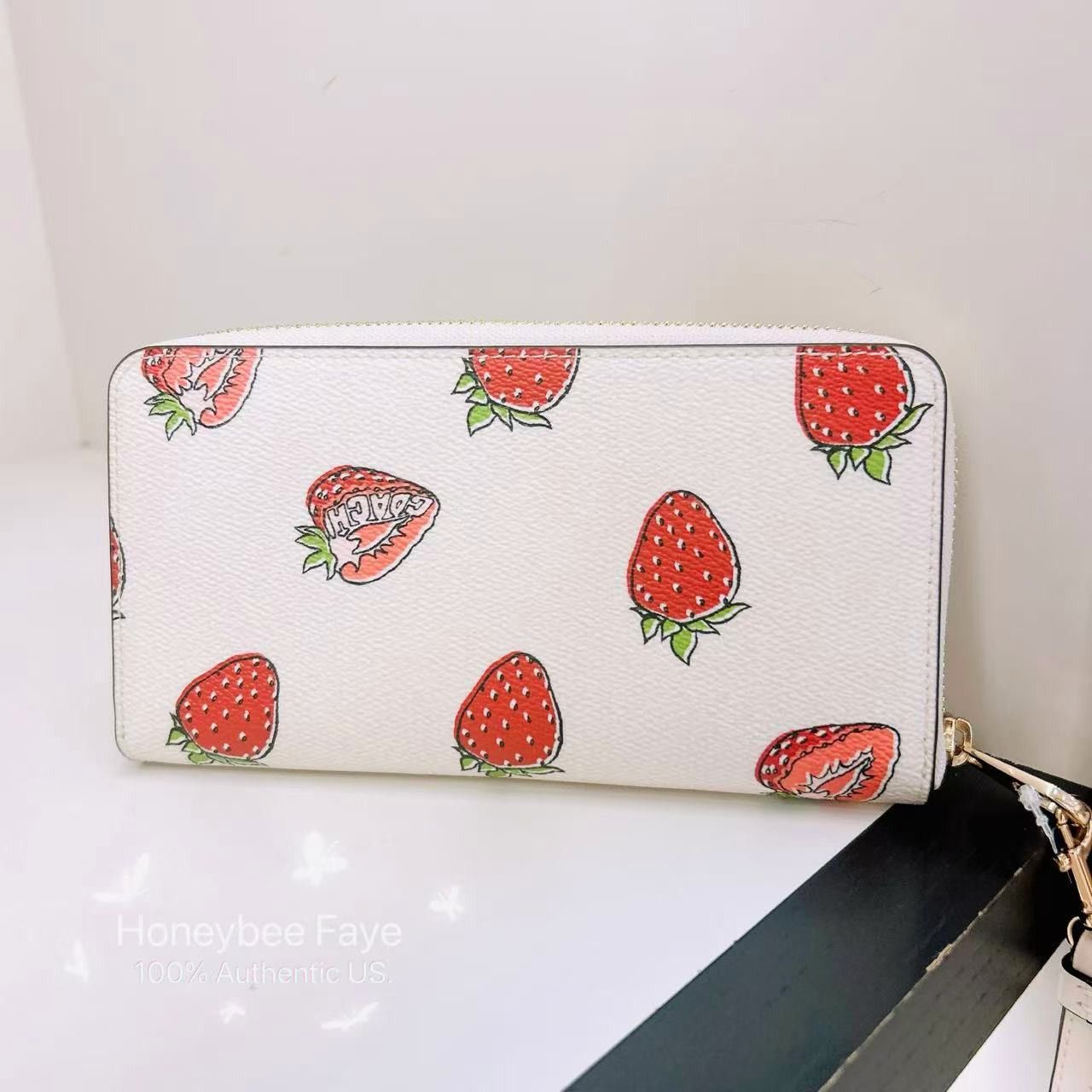 Coach Long Zip Around Wallet With Strawberry Print CAO90 Size ONE SIZE - 2 Thumbnail