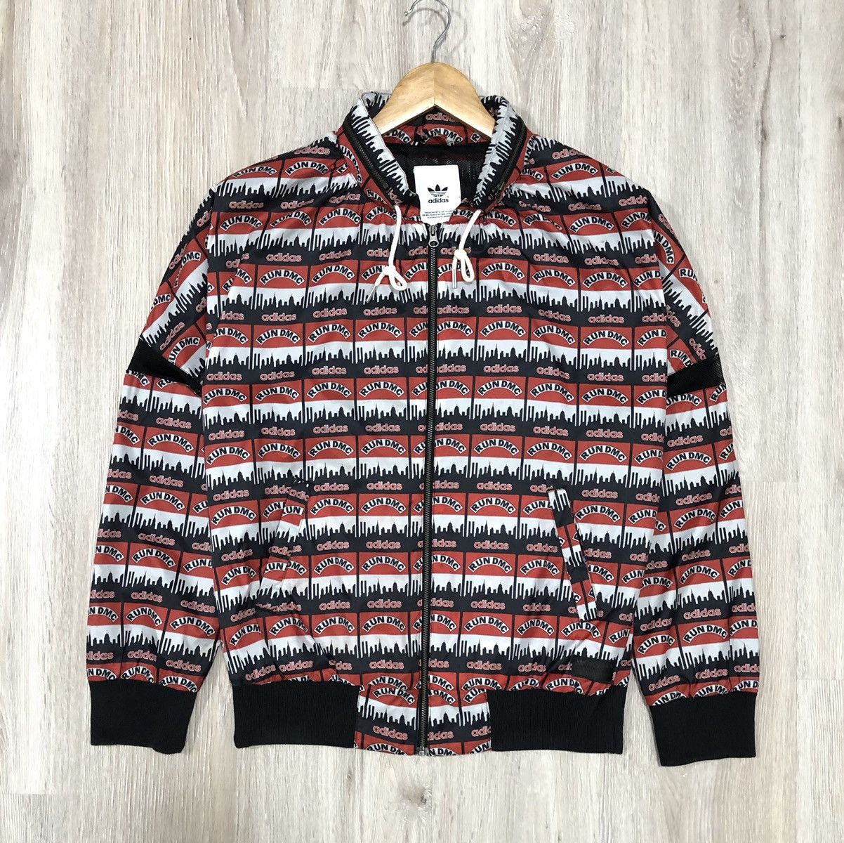 Adidas Adidas RARE VINTAGE RUN DMC ALL OVER PRINT Zipper Jacket Size US M / EU 48-50 / 2 - 6 Thumbnail
