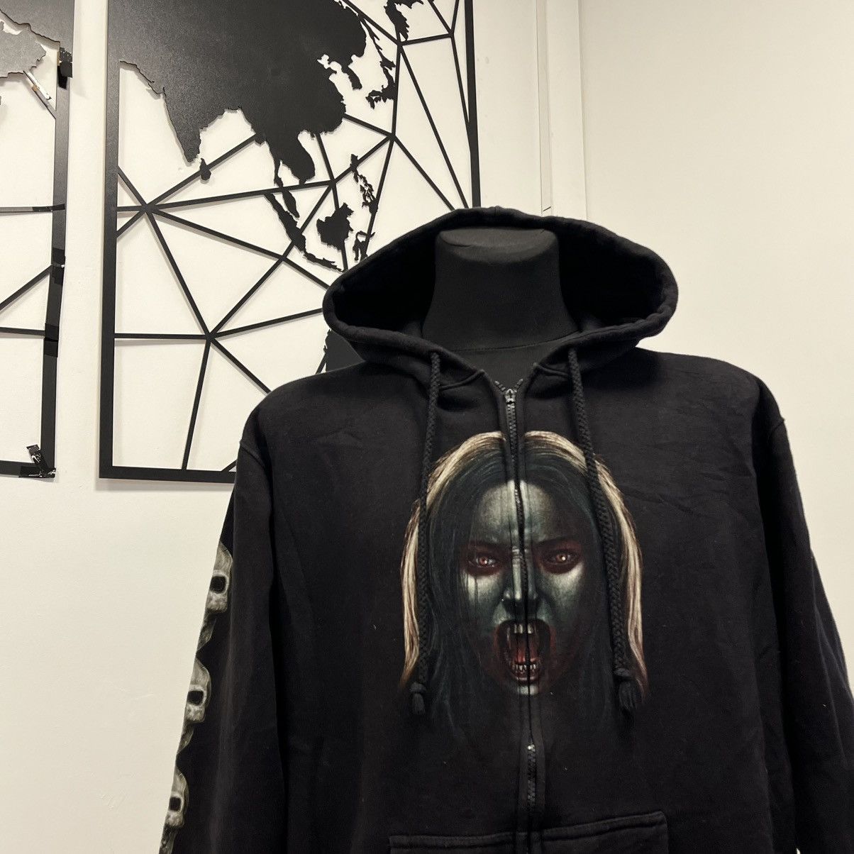 Vintage Rock Eagle black zip hoodie 90s Size US S / EU 44-46 / 1 - 2 Thumbnail