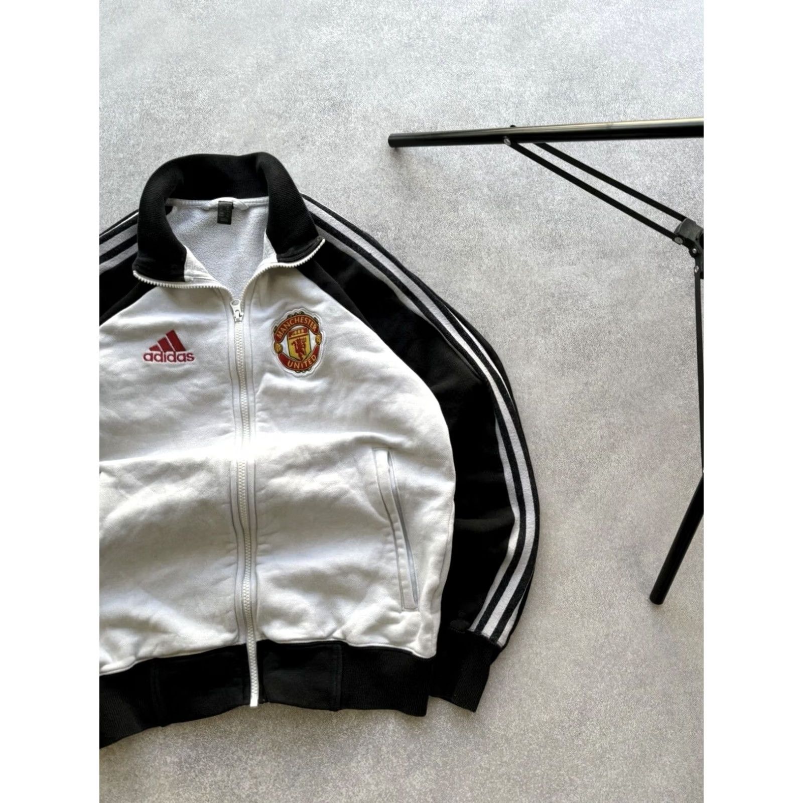 Adidas VINTAGE Adidas Manchester United Football soccer full zip sweatshirt XS White Mens Size US XS / EU 42 / 0 - 4 Thumbnail
