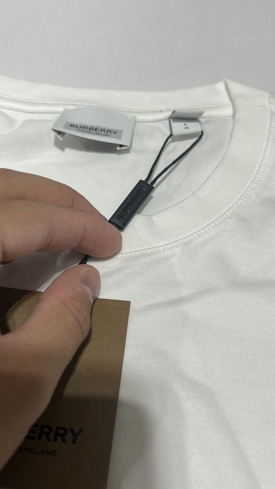 Burberry Burberry Classic Front Logo White Tee Size US L / EU 52-54 / 3 - 7 Thumbnail