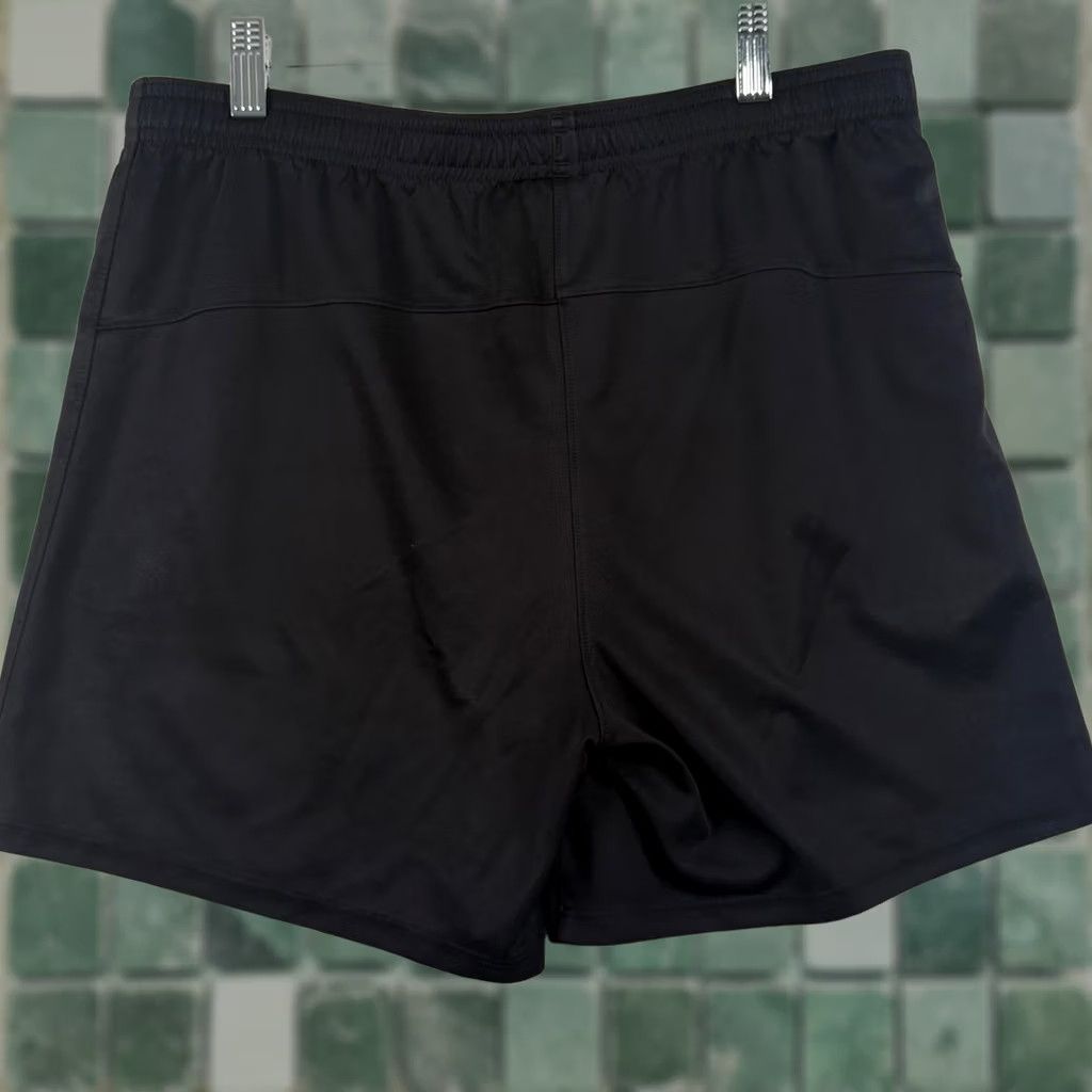 Under Armour Under Armour Mens Small Athletic Shorts Black Loose Fit HeatGear 5in Performance Size US 29 - 1 Thumbnail