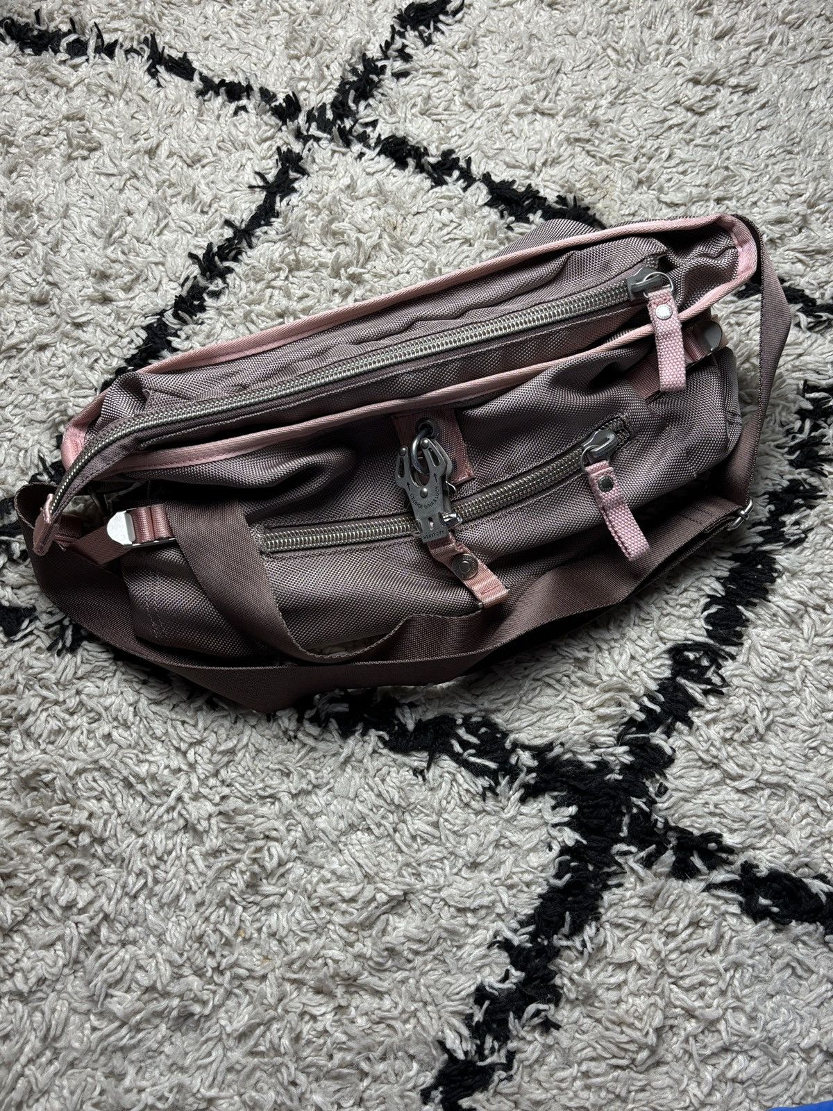 George Gina & Lucy George Gina & Lucy Avant Garde Shoulder Bag „GO HK” Size ONE SIZE - 4 Thumbnail