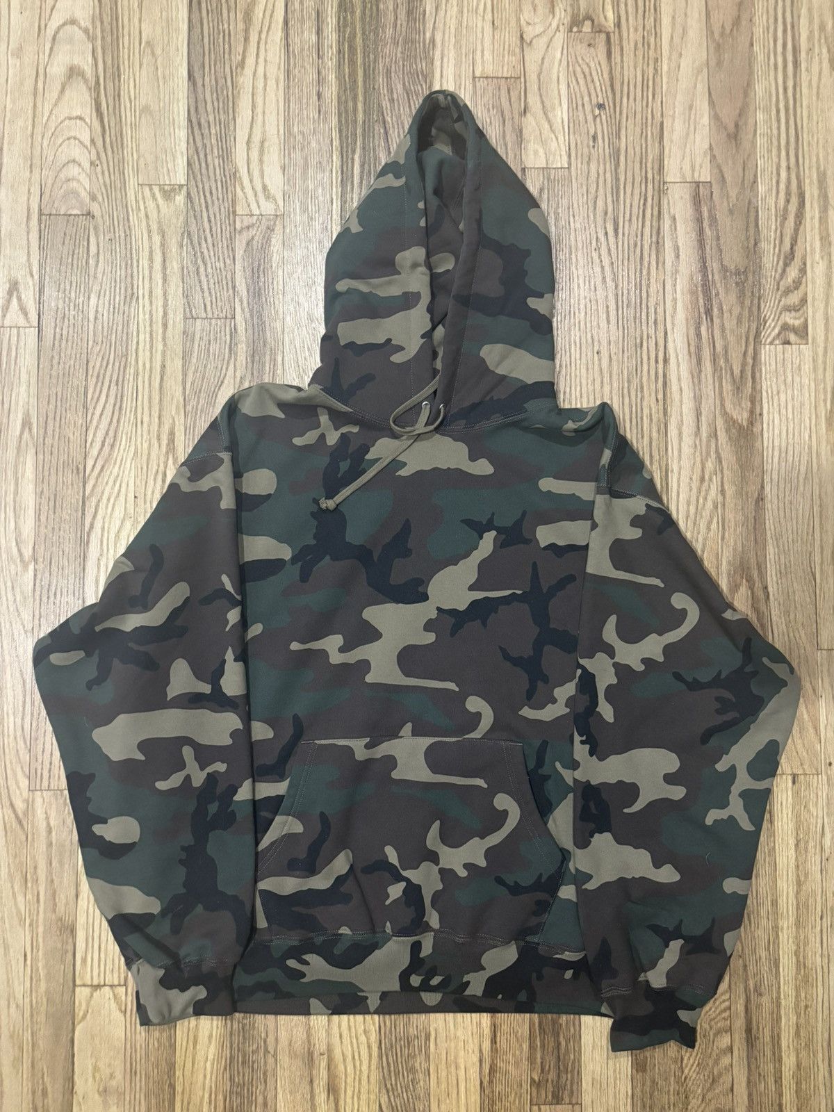 Supreme supreme satin applique hoodie camo SS26 Size US XL / EU 56 / 4 - 2 Thumbnail