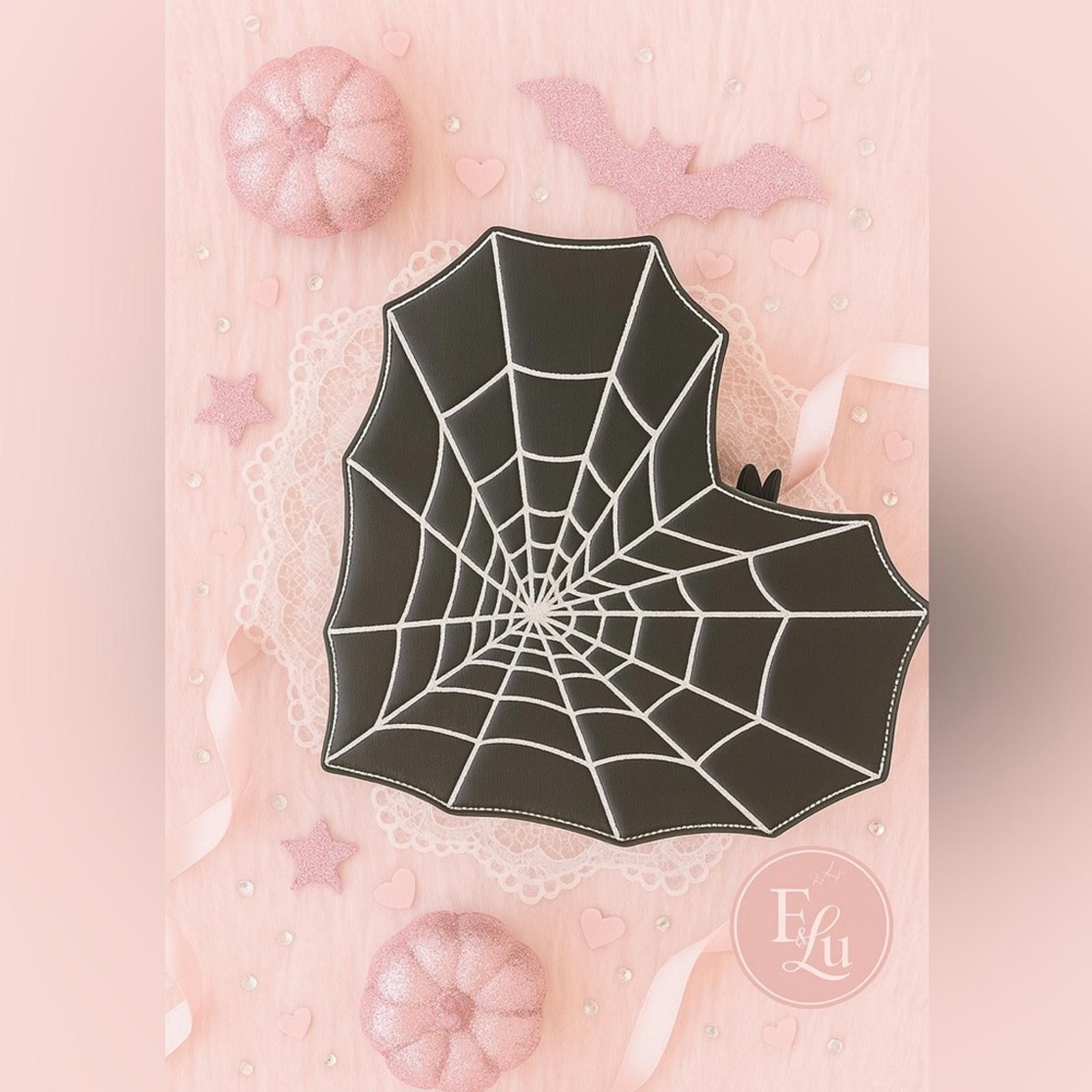 Mad Engine Mad Engine Spiderweb Heart Crossbody Bag NWT Size ONE SIZE - 1 Thumbnail
