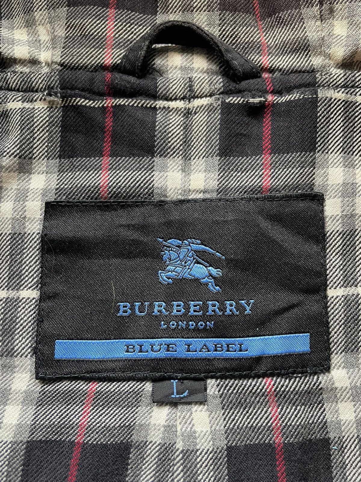 Burberry Burberry Blue Label Distressed Parka Fur Outer Hoodie Size US L / EU 52-54 / 3 - 15 Thumbnail