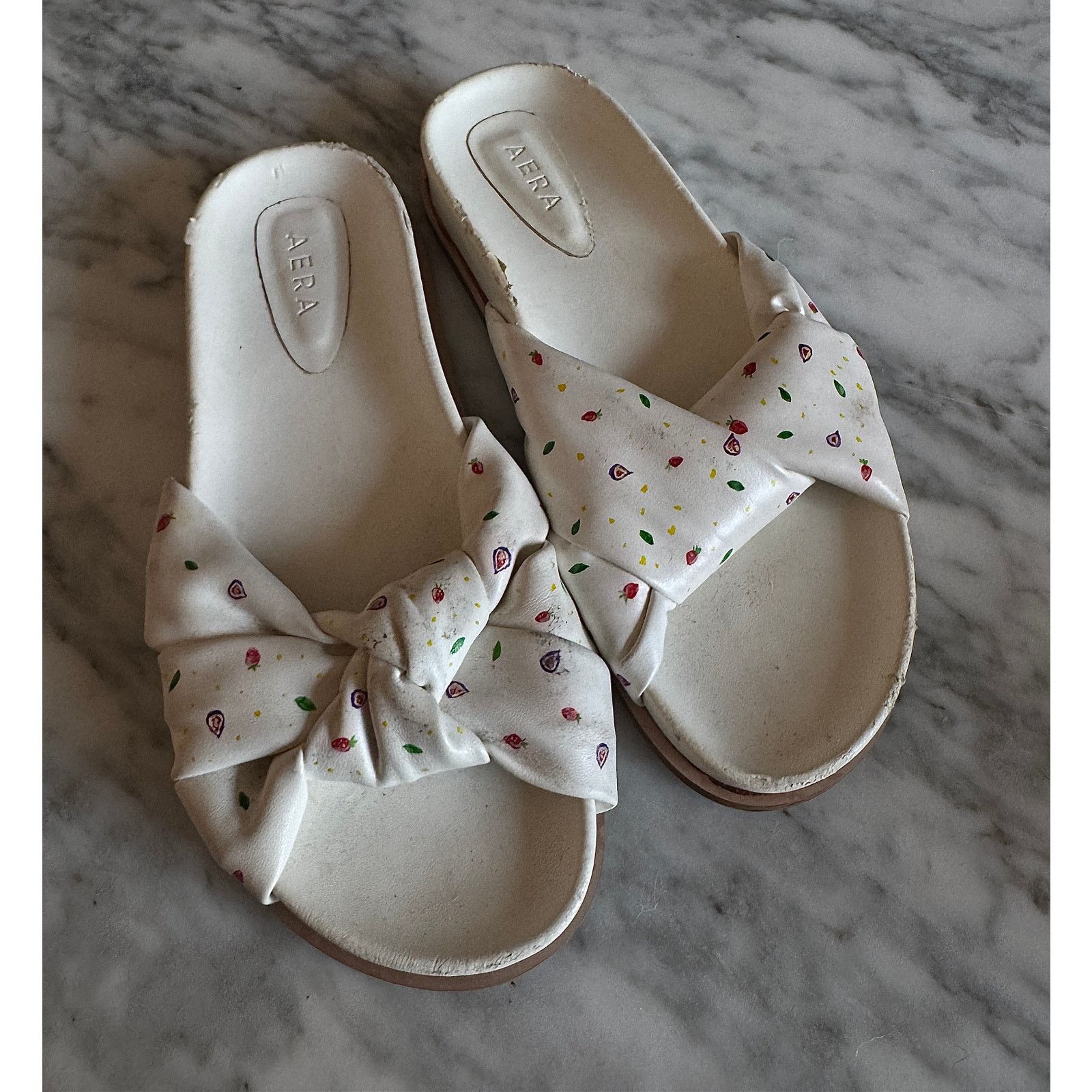 Other Aera White Vegan Leather Knot Flats Slides Size US 7.5 / IT 37.5 - 1 Thumbnail