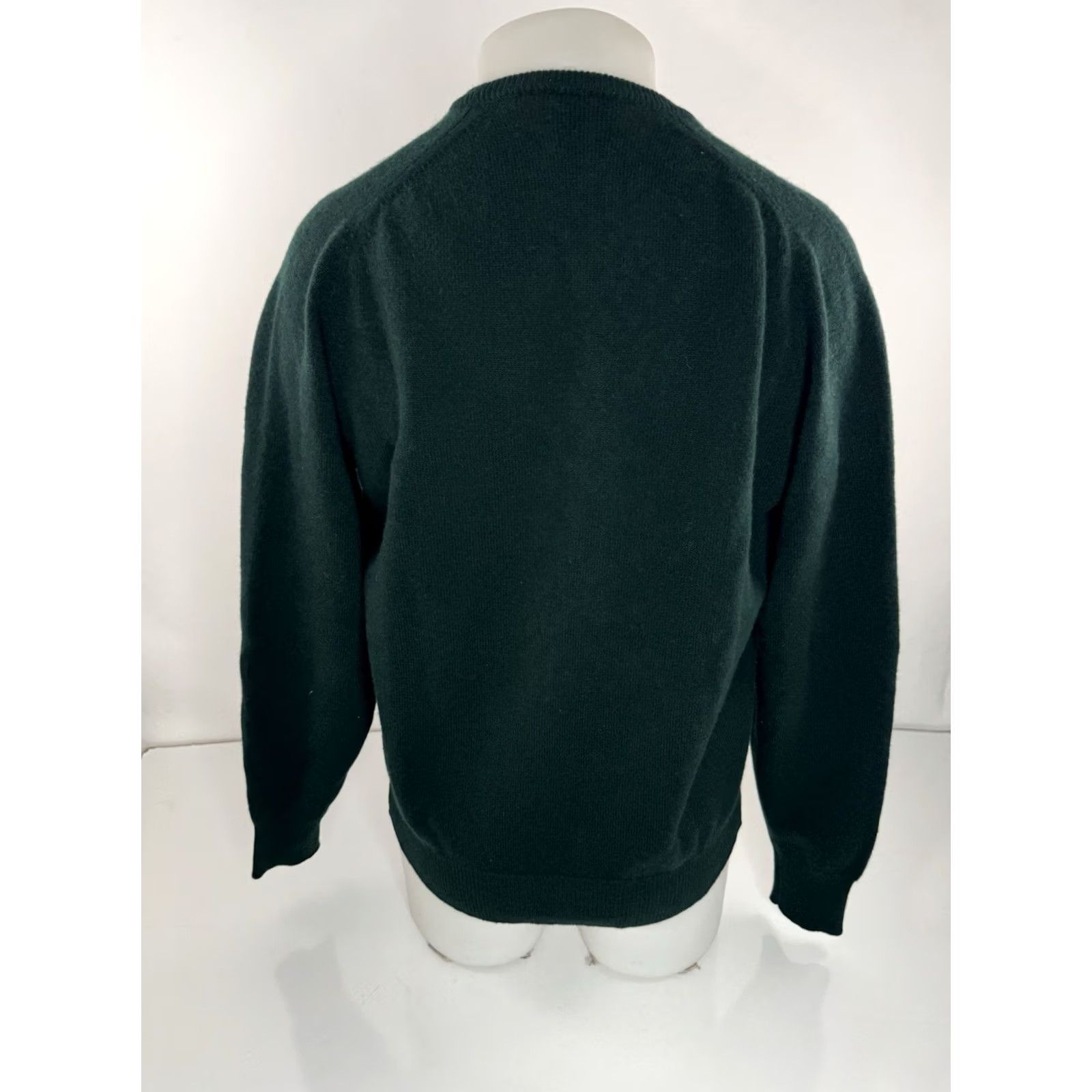 Brooks Brothers BROOKS BROTHERS England Vintage LAMBS WOOL V-Neck Mens 42 Sweater Green Wool Pullover 1960s Mens Size US XL / EU 56 / 4 - 2 Thumbnail
