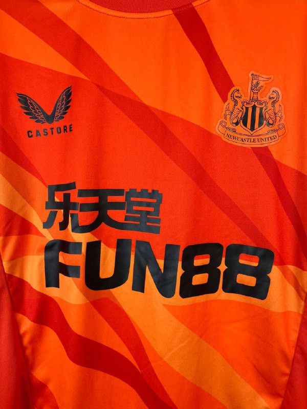 Castore NEWCASTLE UNITED FC 2021-22 PRE MATCH SHIRT CASTORE Sz S Size US S / EU 44-46 / 1 - 2 Thumbnail