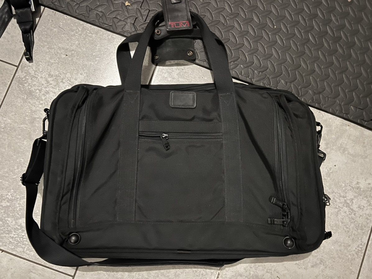 Tumi Tumi Nylon 21" Expandable Carry On Weekender Duffle Bag Size ONE SIZE - 1 Thumbnail