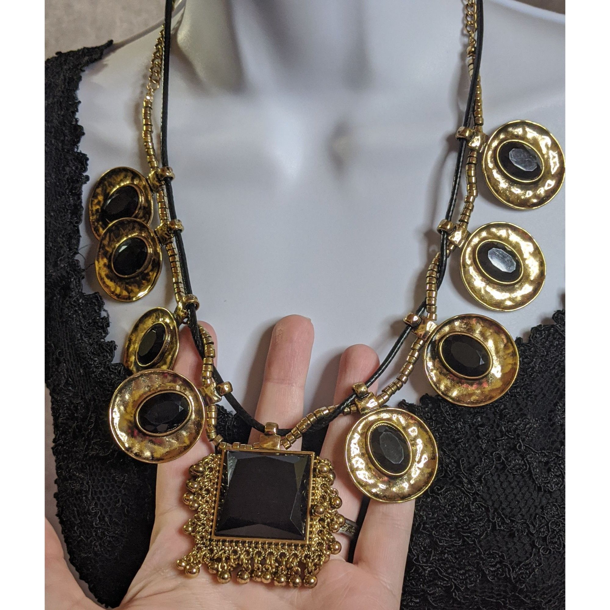 Other Chunky Brutalist Geometric Statement Necklace With Metallic Size ONE SIZE - 2 Thumbnail
