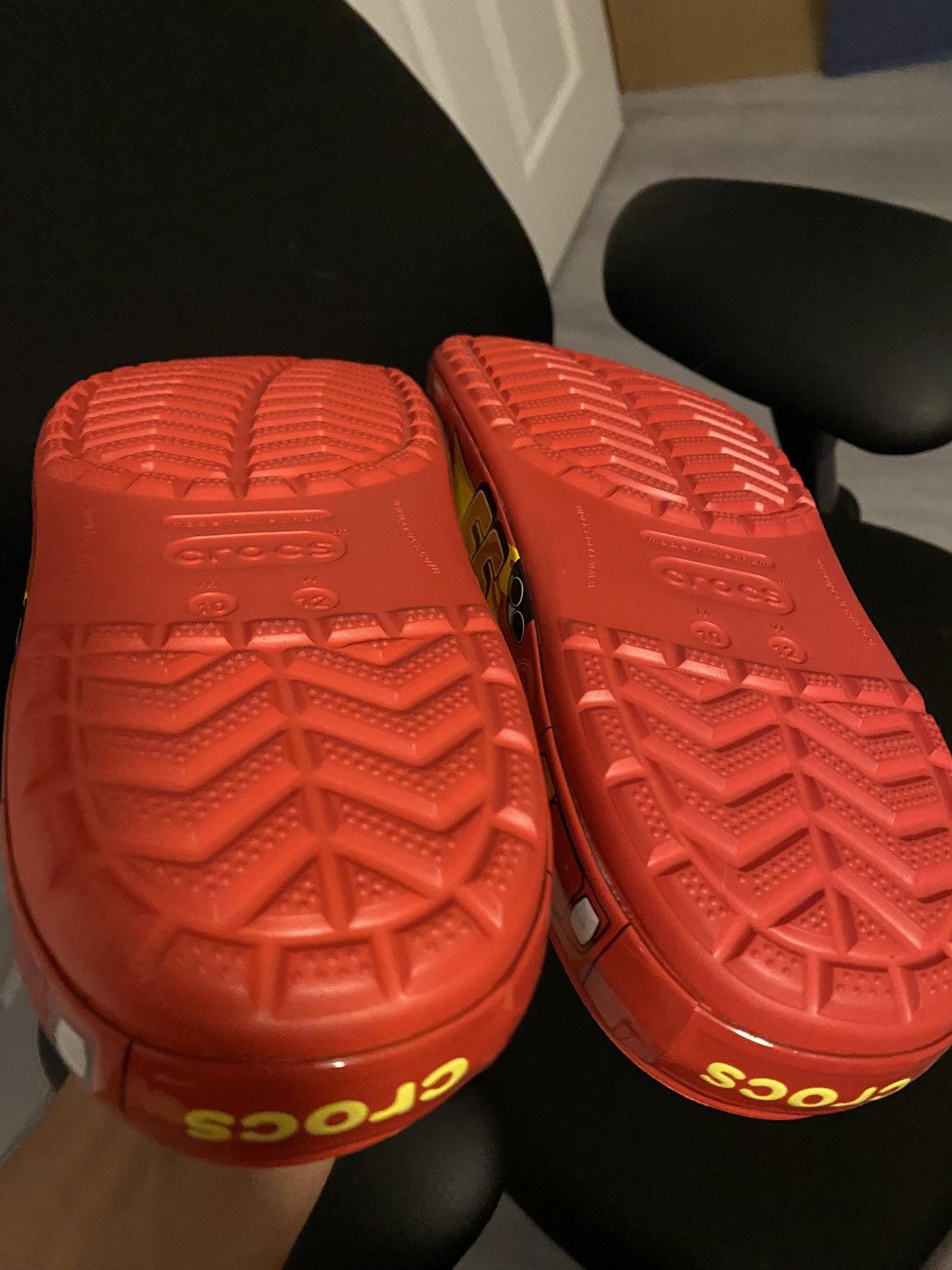 Crocs Crocs Classic Clog Lightning McQueen Size US 10 / EU 43 - 3 Thumbnail