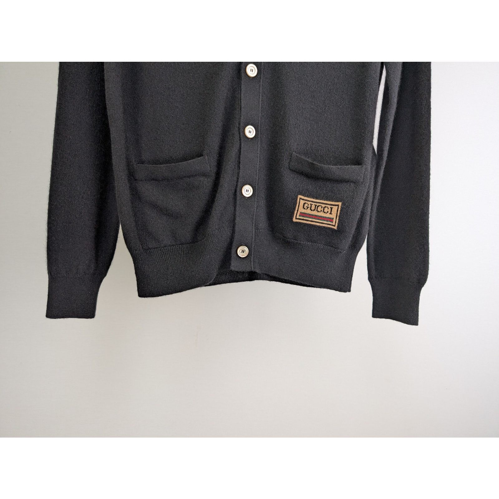 Gucci o1rshd1 100% Cashmere Cardigan Sweater With Logo in Black Size US S / EU 44-46 / 1 - 5 Thumbnail
