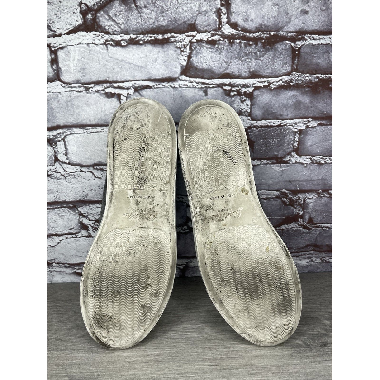 Bergdorf Goodman Goodman Brand Edge Charcoal Suede Casual Lace Low Top Sneake Size US 9 / EU 42 - 24 Thumbnail