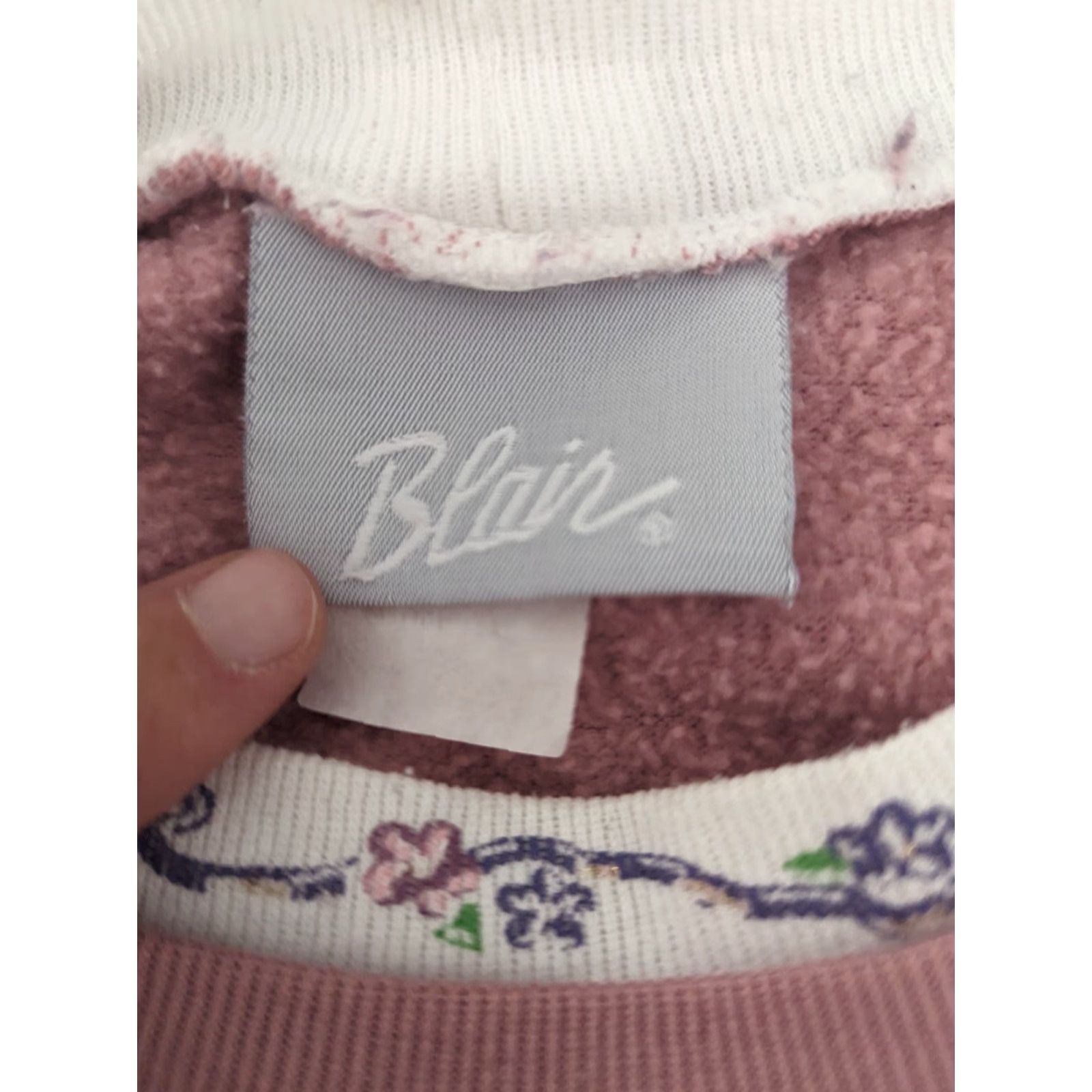 Pinko VINTAGE collared sweatshirt Pink Cottagecore heart flowers Women’s 2XL XXL Embroidered Sweatshirt Pullover 90s Size XXL / US 16-18 / IT 52-54 - 3 Thumbnail