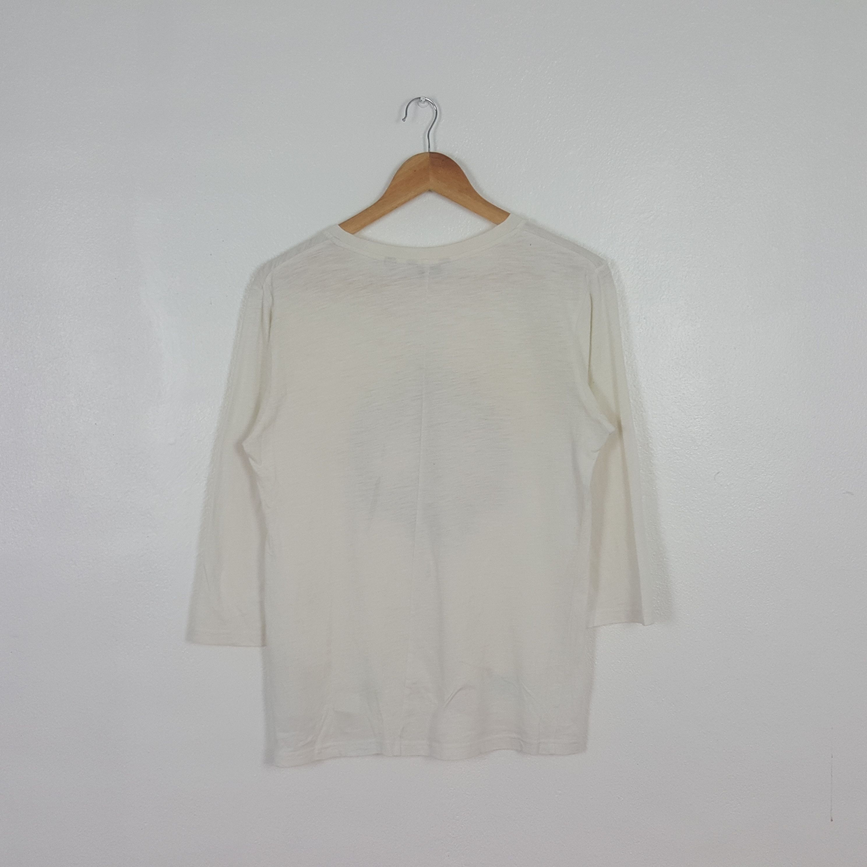 Undercover Vintage Uniqlo Undercover Japanese Brand Tshirt C312N41 Size US M / EU 48-50 / 2 - 3 Thumbnail