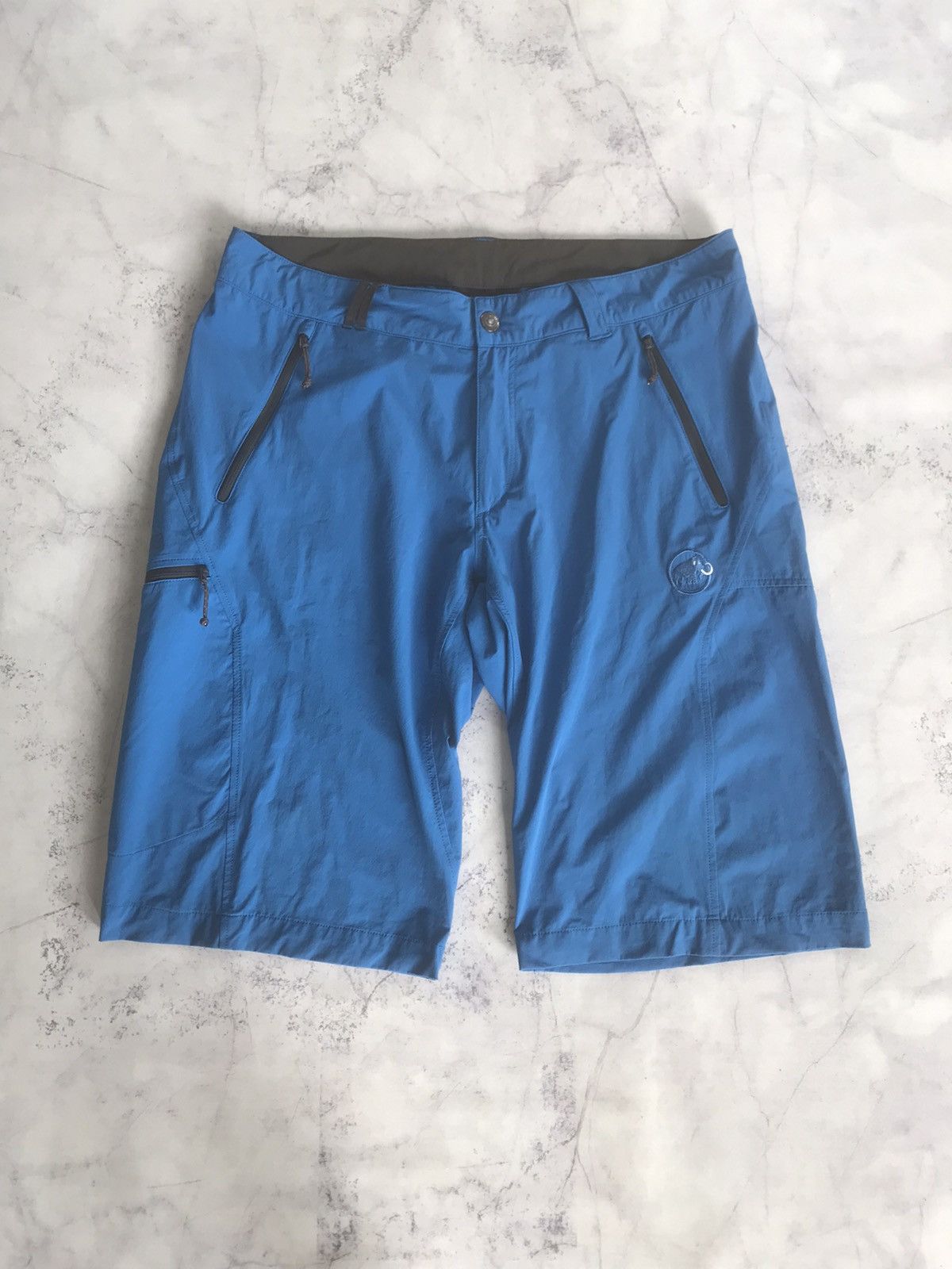 image of Mammut Short Pants Outdoor in Blue, Men's (Size 36)